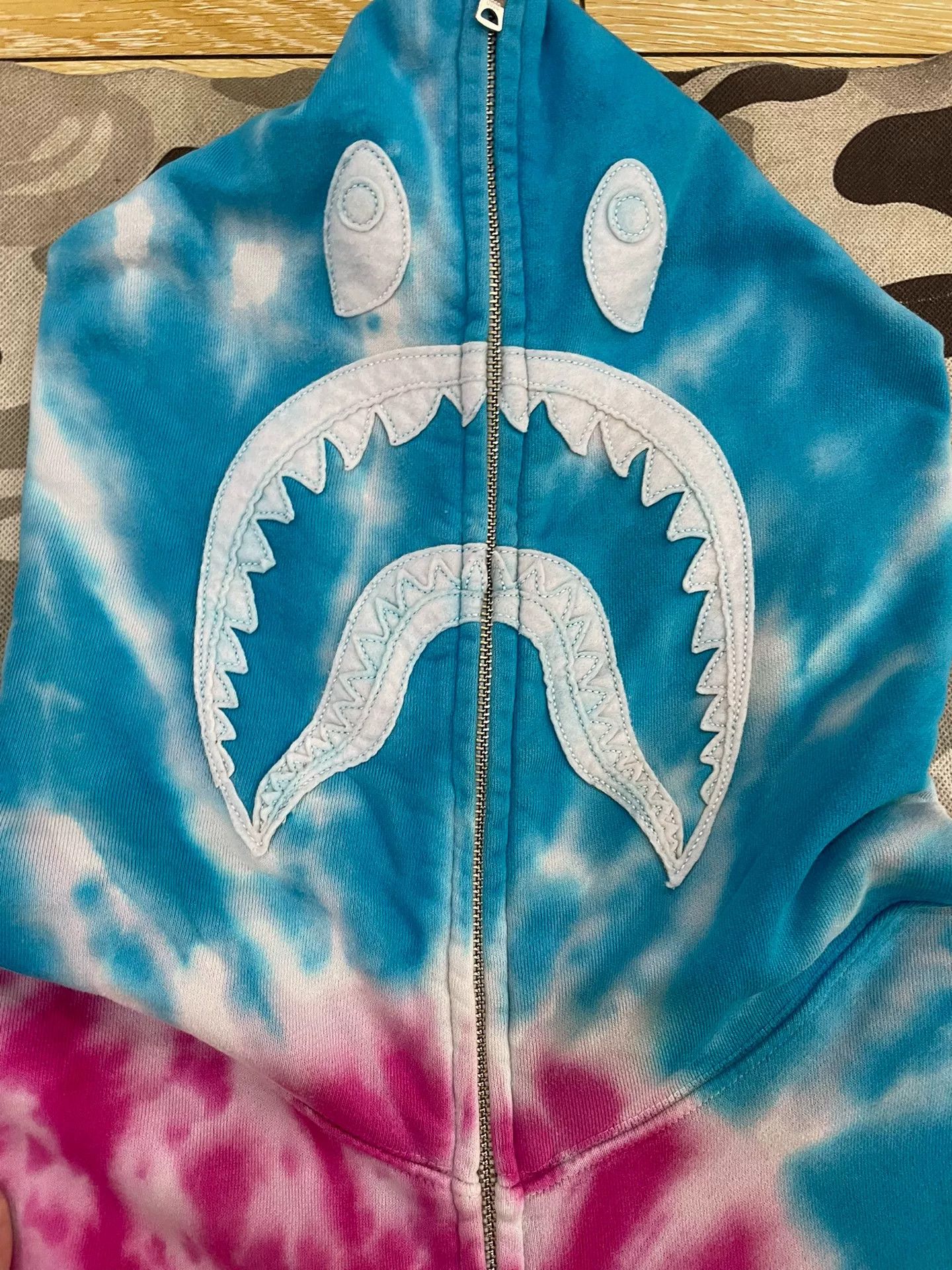 Bape Bape X Multi Shark Sweatshirt Pullover Size US XXL / EU 58 / 5 - 2 Thumbnail