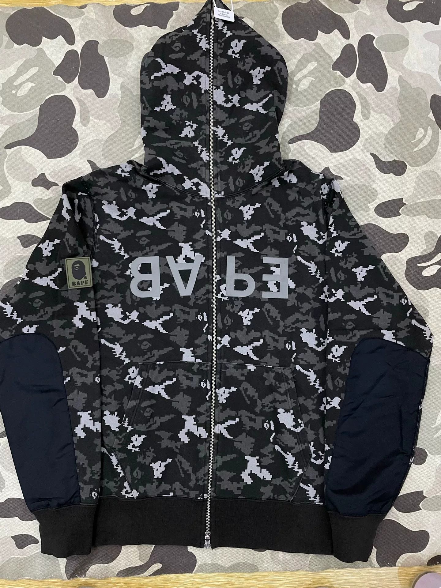 Bape Bape Multi Shark Sweatshirt Pullover Size US XL / EU 56 / 4 - 6 Thumbnail