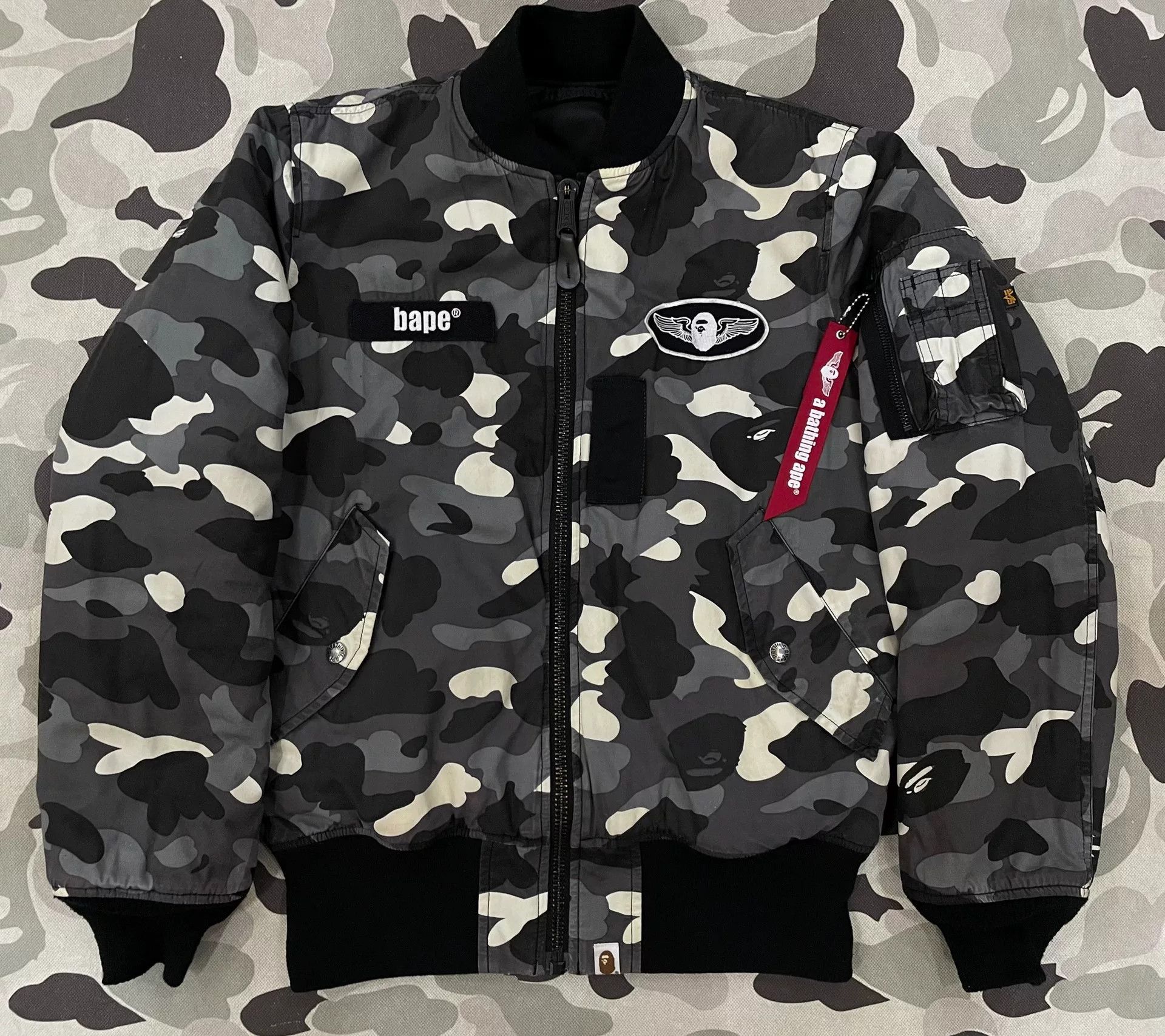Bape Bape Multi Shark Sweatshirt Pullover Size US XL / EU 56 / 4 - 5 Thumbnail
