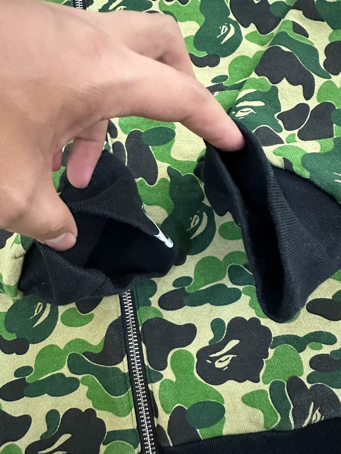 Bape Bape Multi Shark Sweatshirt Pullover Size US XL / EU 56 / 4 - 4 Thumbnail