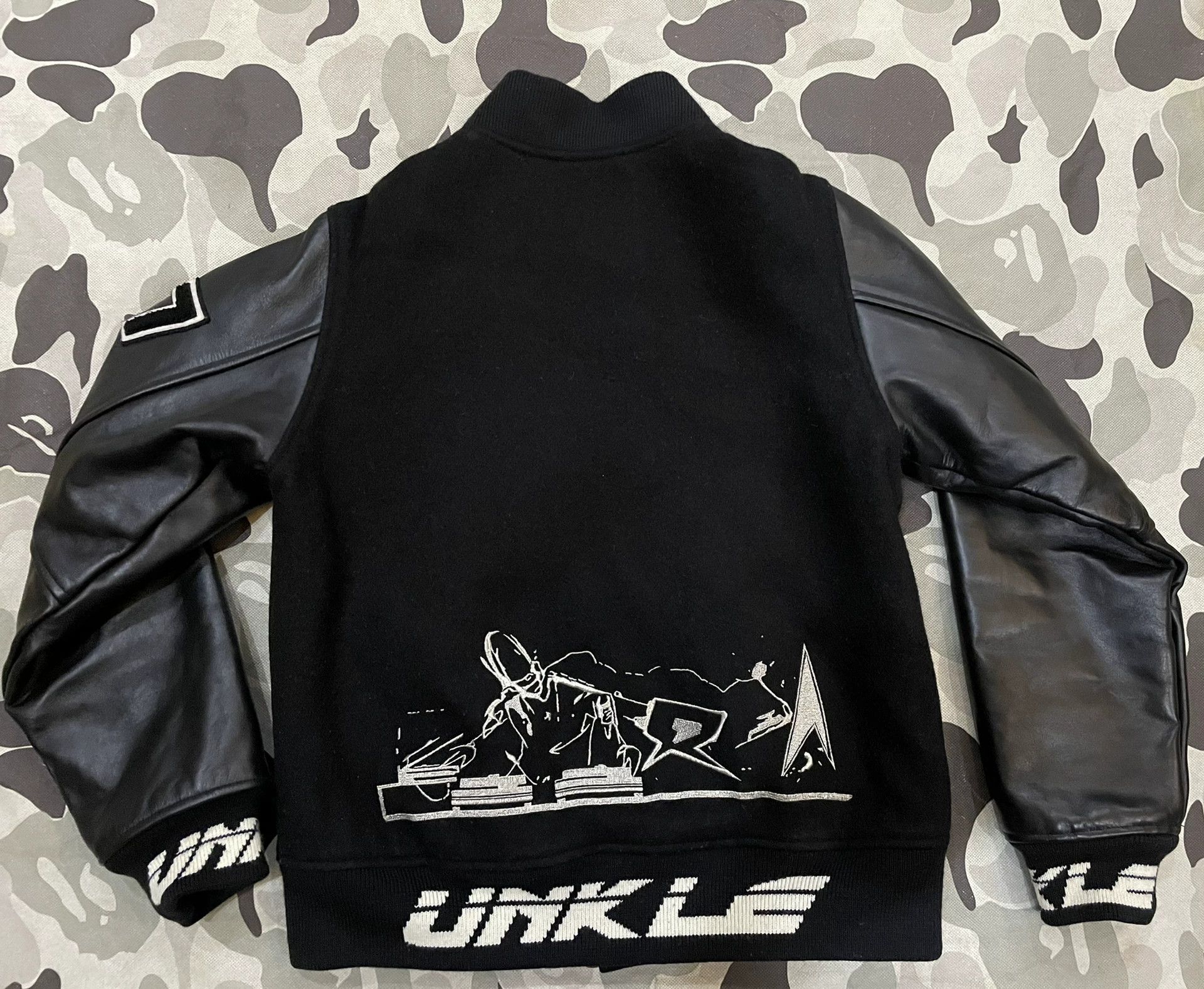 Bape Bape Unk E Shark Jacket Outerwear Size US M / EU 48-50 / 2 - 2 Thumbnail