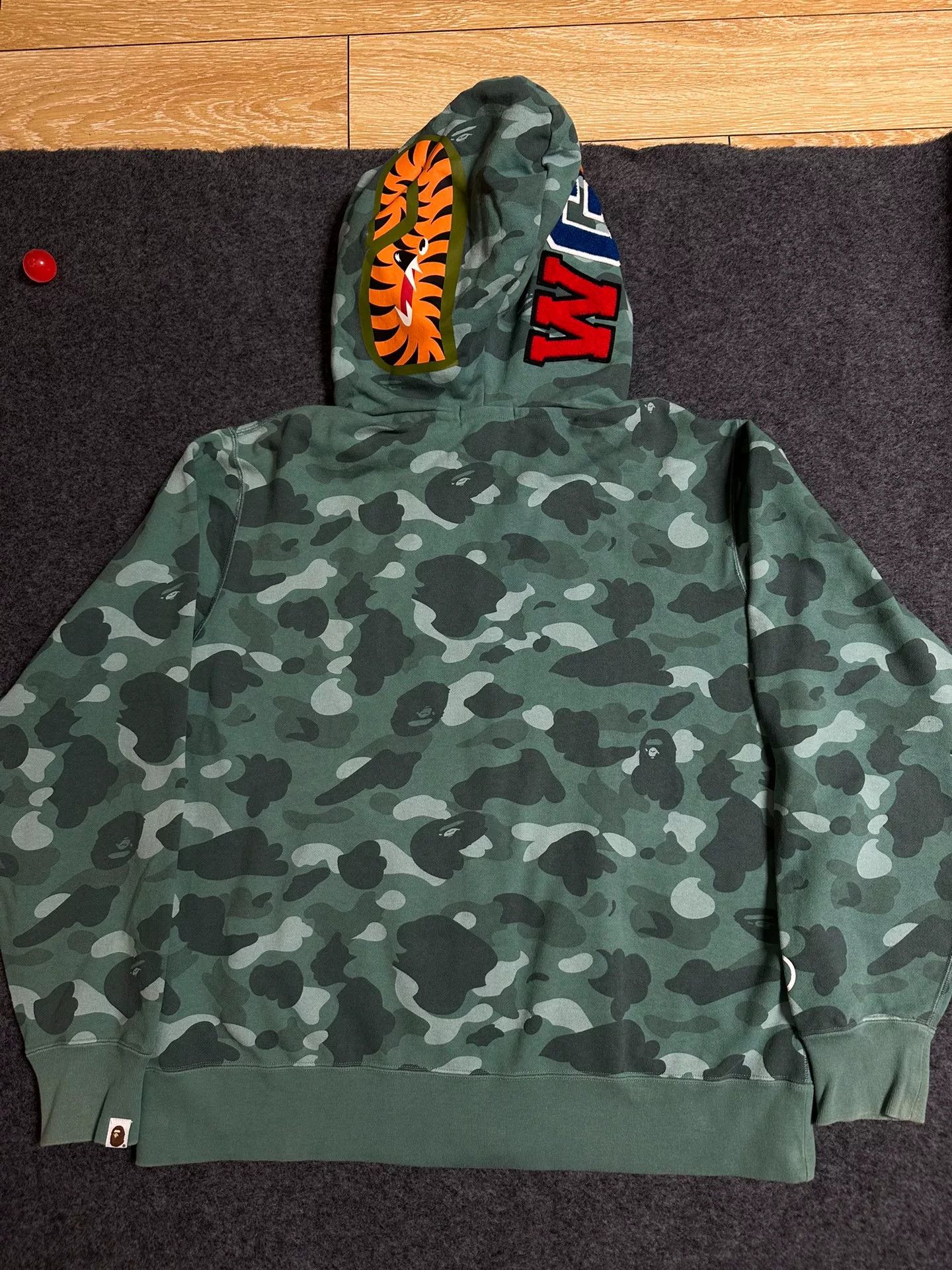 Bape Bape X Multi Shark Sweatshirt Pullover Size US XXL / EU 58 / 5 - 2 Thumbnail