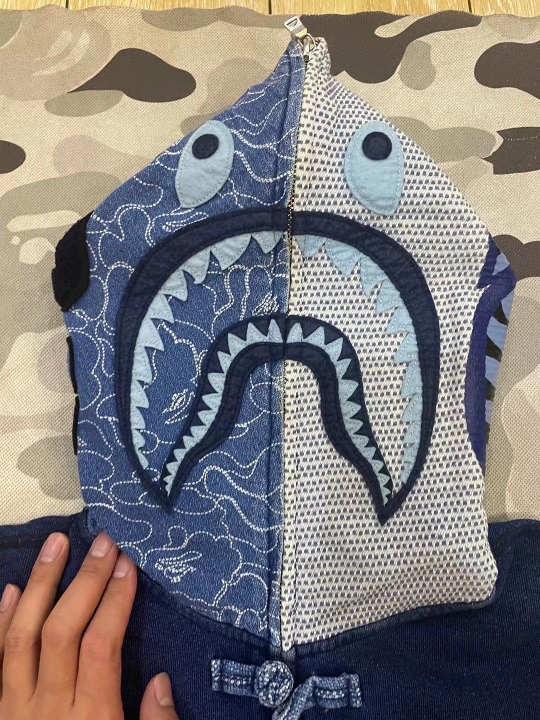 Bape Bape Shark Sweatshirt Pullover Size US XL / EU 56 / 4 - 2 Thumbnail
