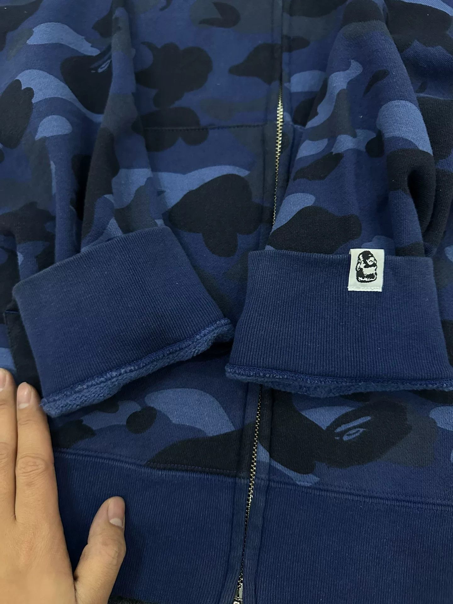 Bape Bape P G Multi Shark Sweatshirt Size US XL / EU 56 / 4 - 4 Thumbnail