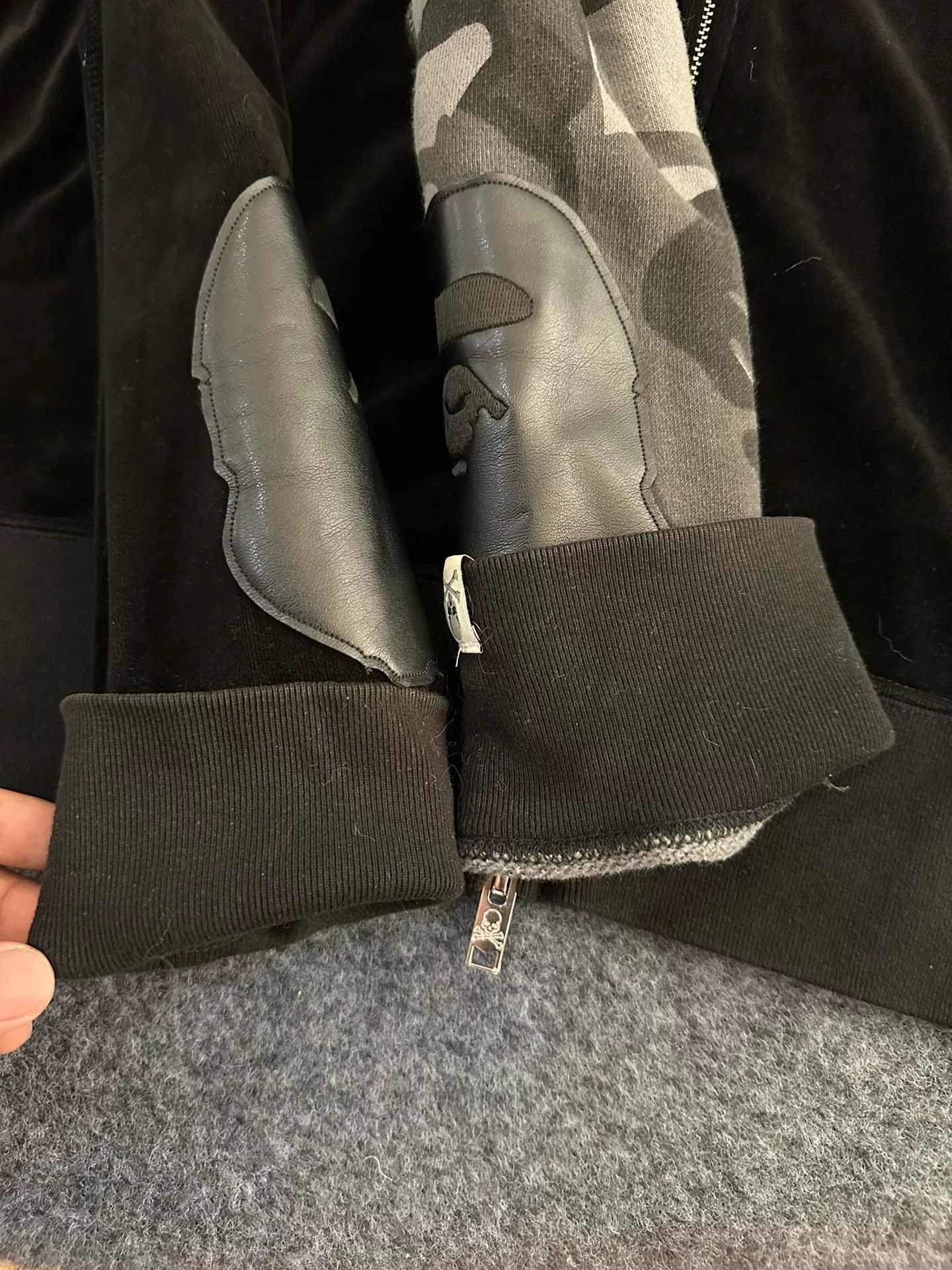 Bape × Mastermind Japan Bape J Multi Shark Sweatshirt Pullover Size US L / EU 52-54 / 3 - 6 Thumbnail