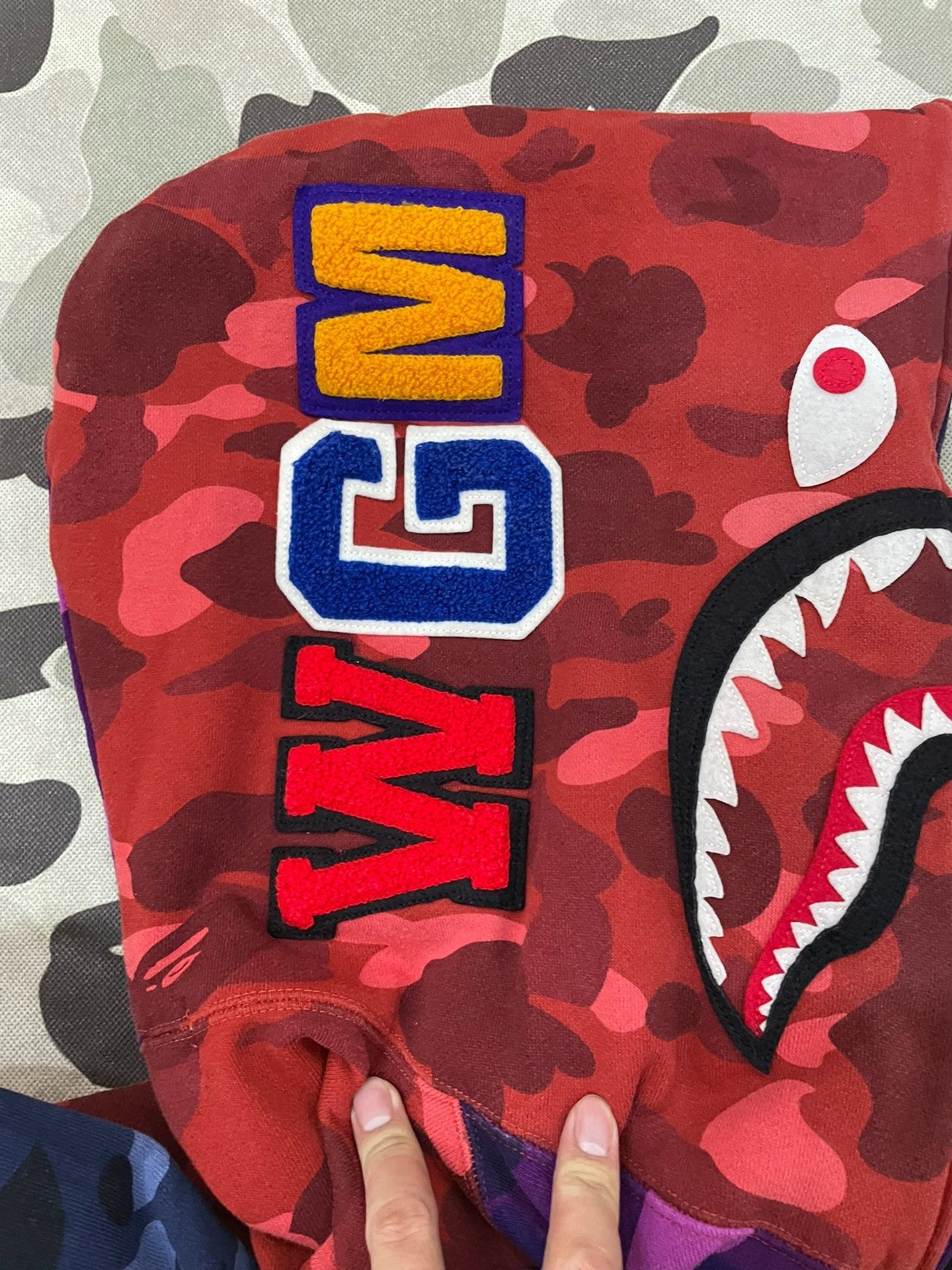 Bape Bape X Shark Sweatshirt Pullover Size US XXL / EU 58 / 5 - 3 Thumbnail