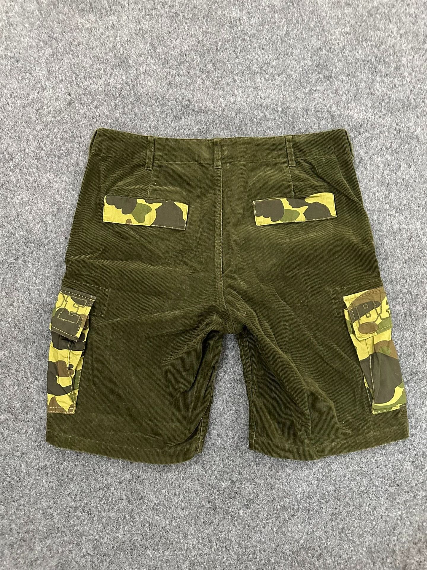 Bape Bape Multi Shark Shorts Designer Size US 32 / EU 48 - 2 Thumbnail