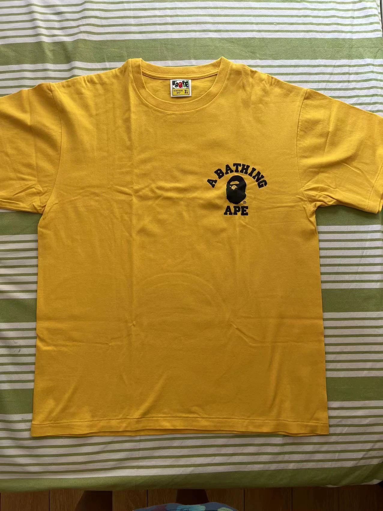 Bape Bape T Shark T-Shirt Casual Short Sleeve Size US XL / EU 56 / 4 - 3 Thumbnail