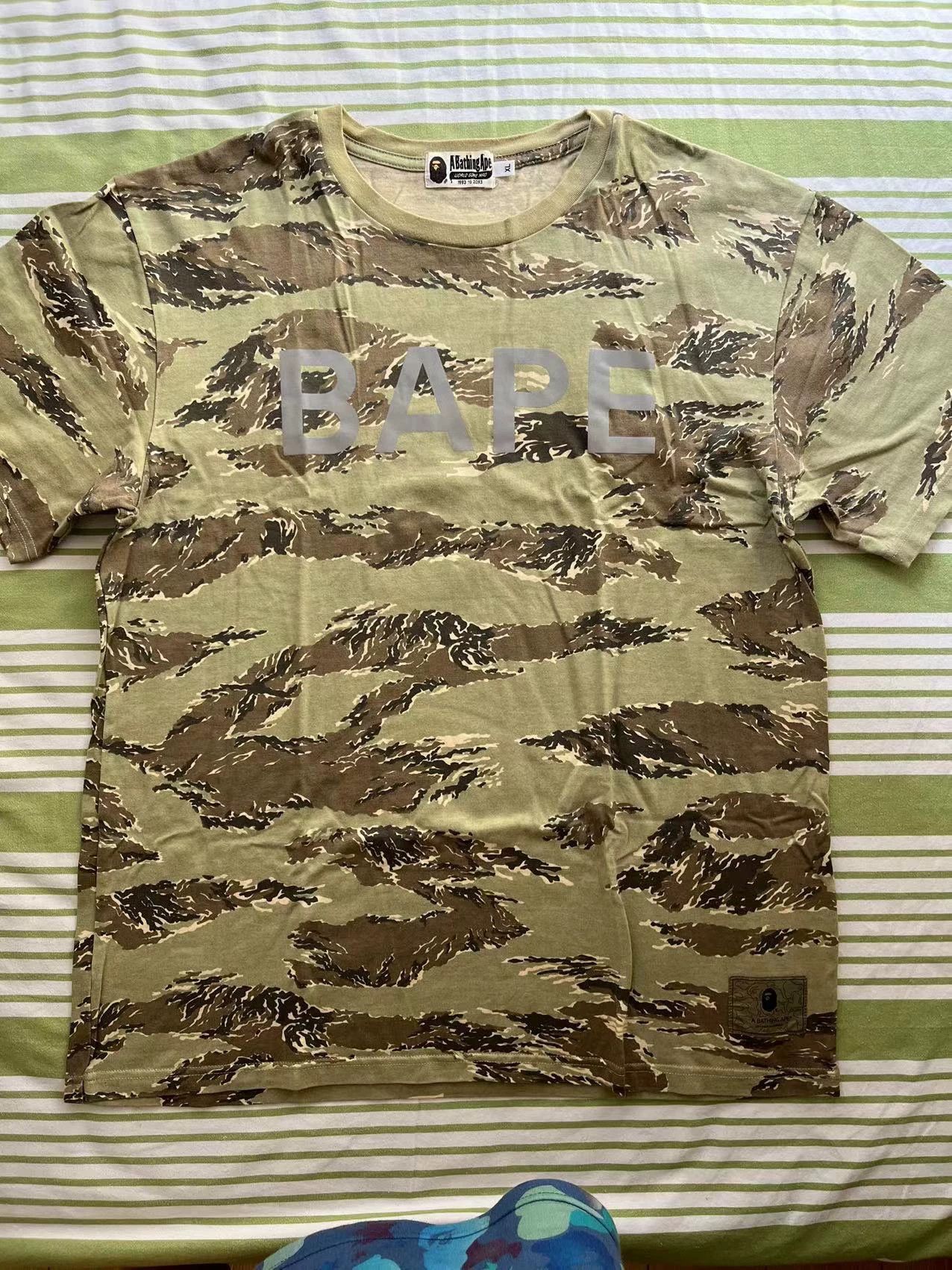 Bape Bape T Shark T-Shirt Casual Short Sleeve Size US XL / EU 56 / 4 - 4 Thumbnail