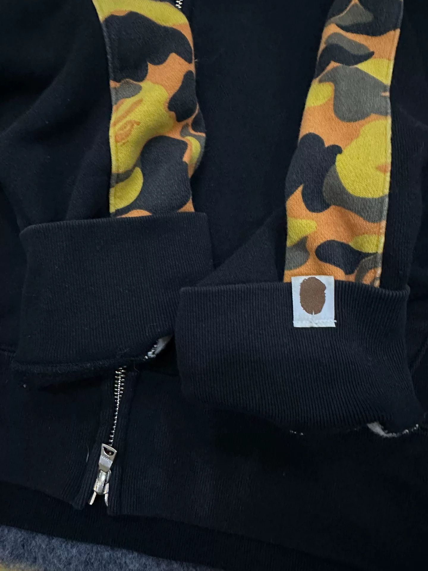 Bape Bape Xo Multi Shark Sweatshirt Size US XXL / EU 58 / 5 - 8 Thumbnail