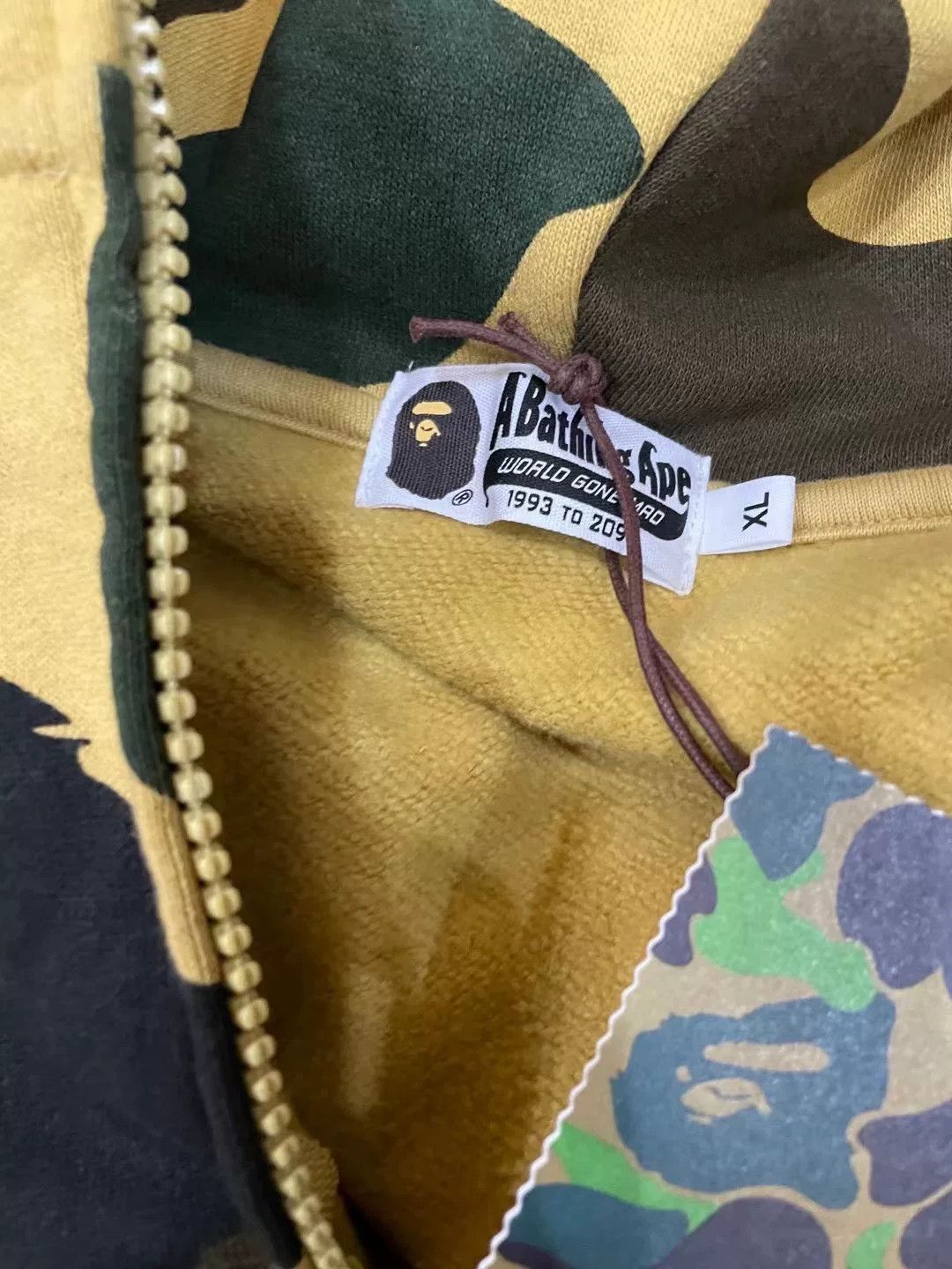 Bape Bape Yellow Shark Sweatshirt Pullover Size US XL / EU 56 / 4 - 8 Thumbnail