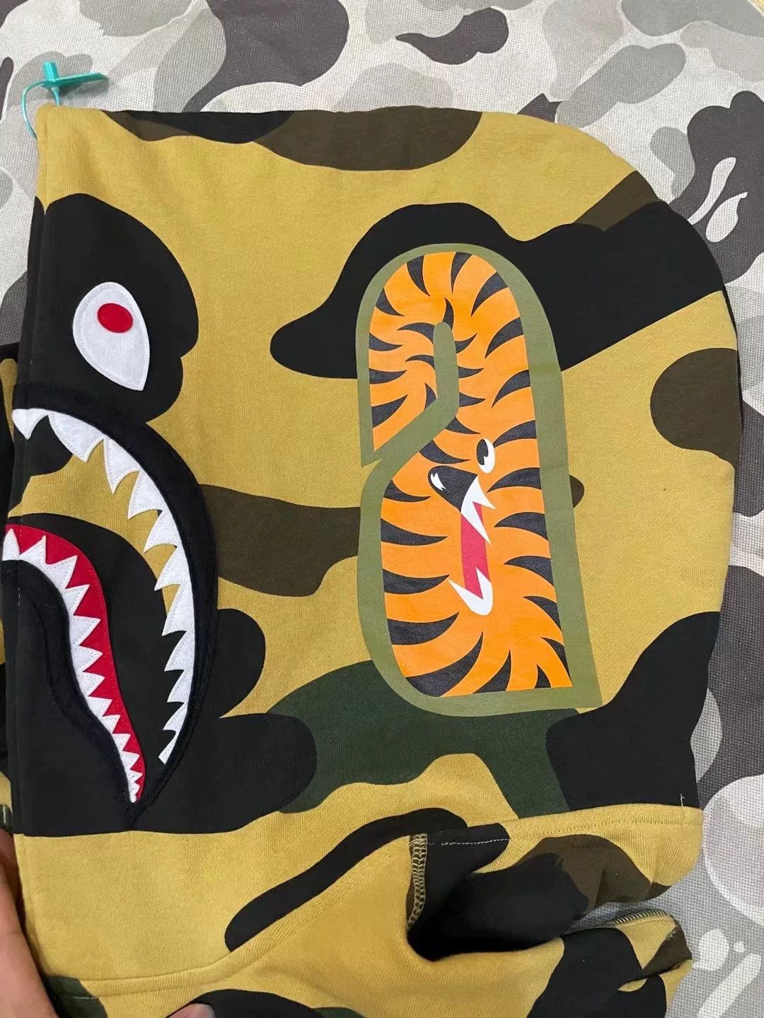 Bape Bape Yellow Shark Sweatshirt Pullover Size US XL / EU 56 / 4 - 3 Thumbnail