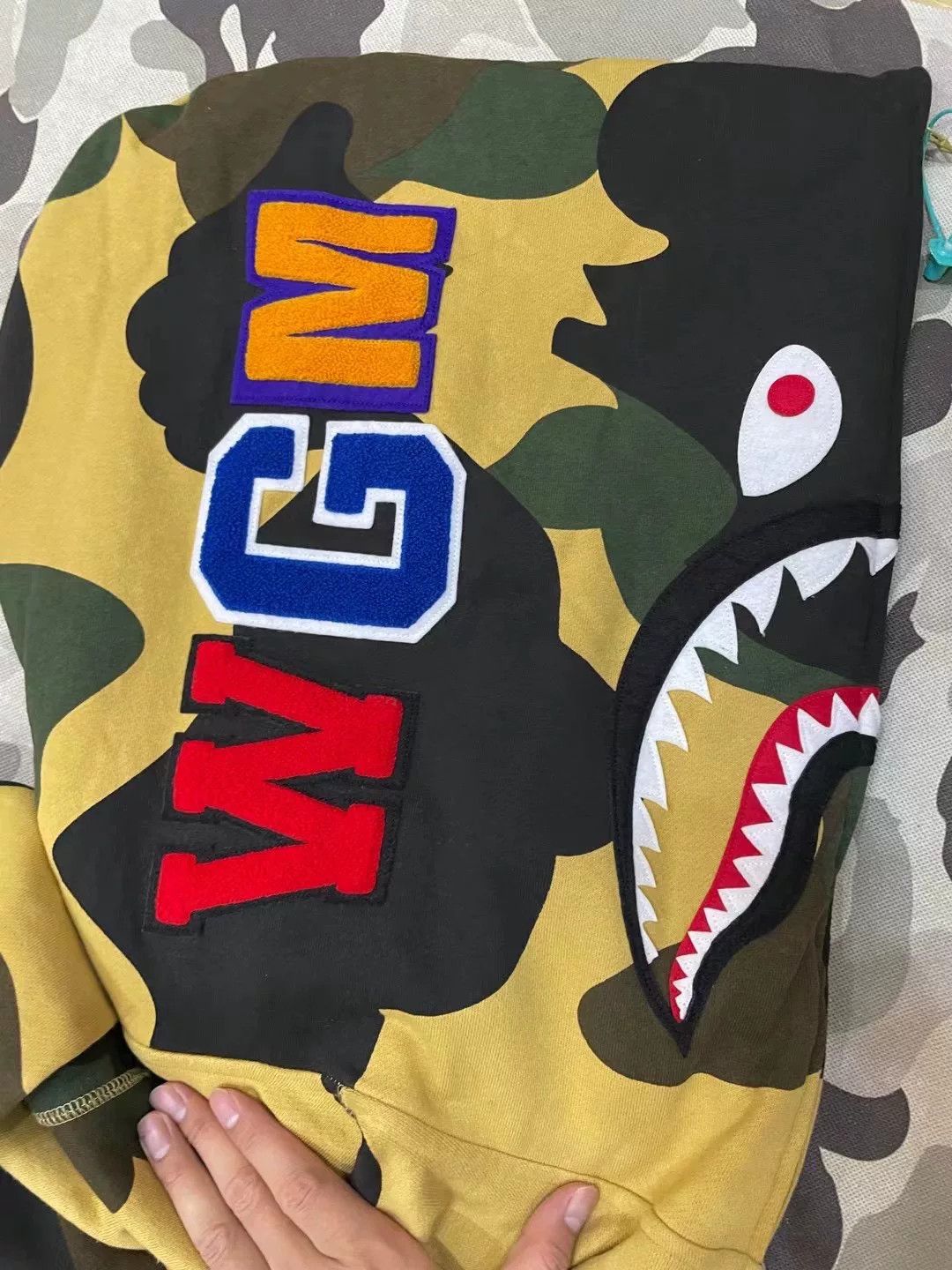 Bape Bape Yellow Shark Sweatshirt Pullover Size US XL / EU 56 / 4 - 2 Thumbnail