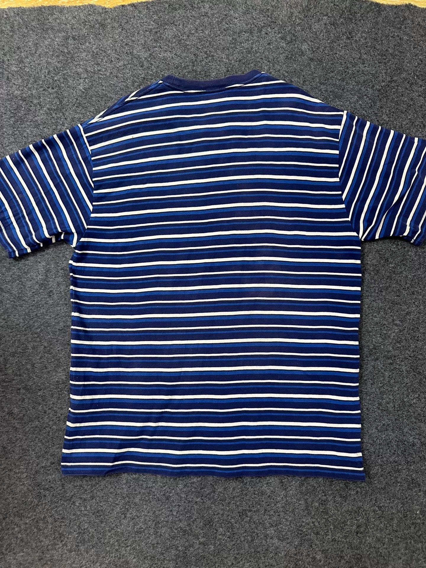 Bape Bape T Multi Shark T-Shirt Casual Size US L / EU 52-54 / 3 - 2 Thumbnail