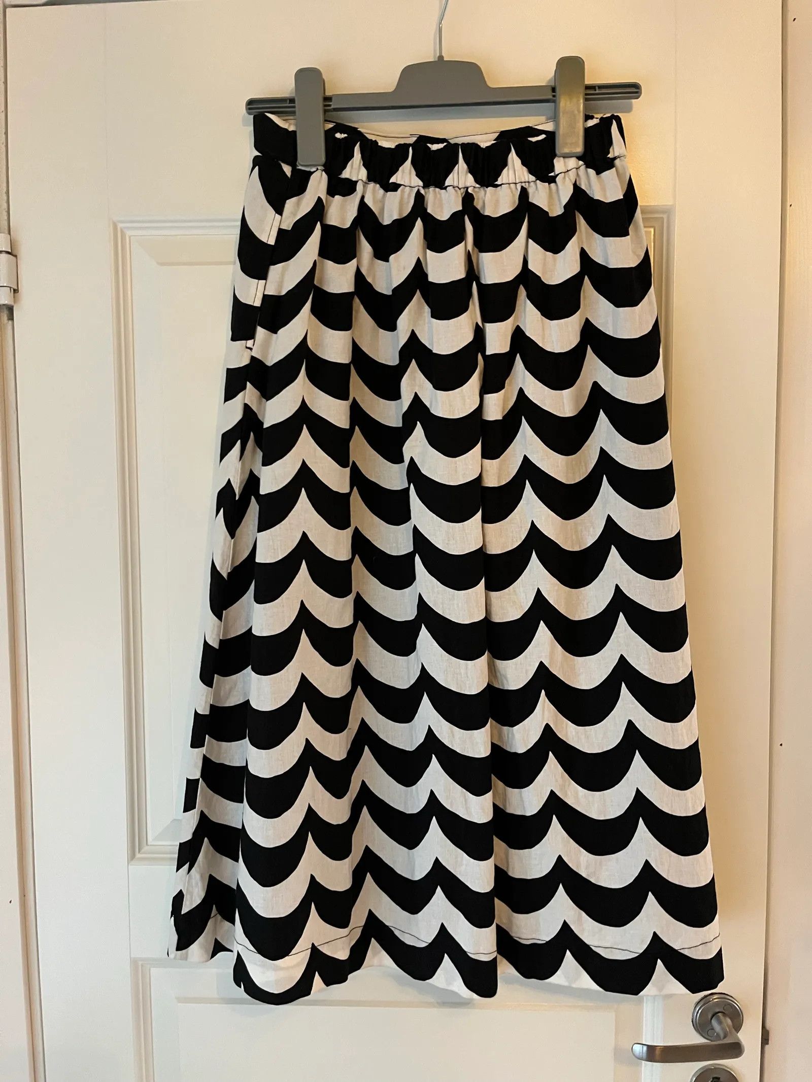 Marimekko Marimekko (Uniqlo) Skirt Size 27" / US 4 / IT 40 - 2 Thumbnail