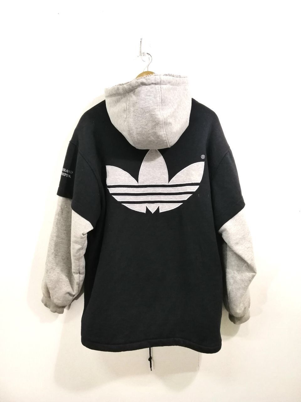 Adidas Vintage Adidas Hoodies Big Logo Design Black Gray Design Size US M / EU 48-50 / 2 - 1 Thumbnail