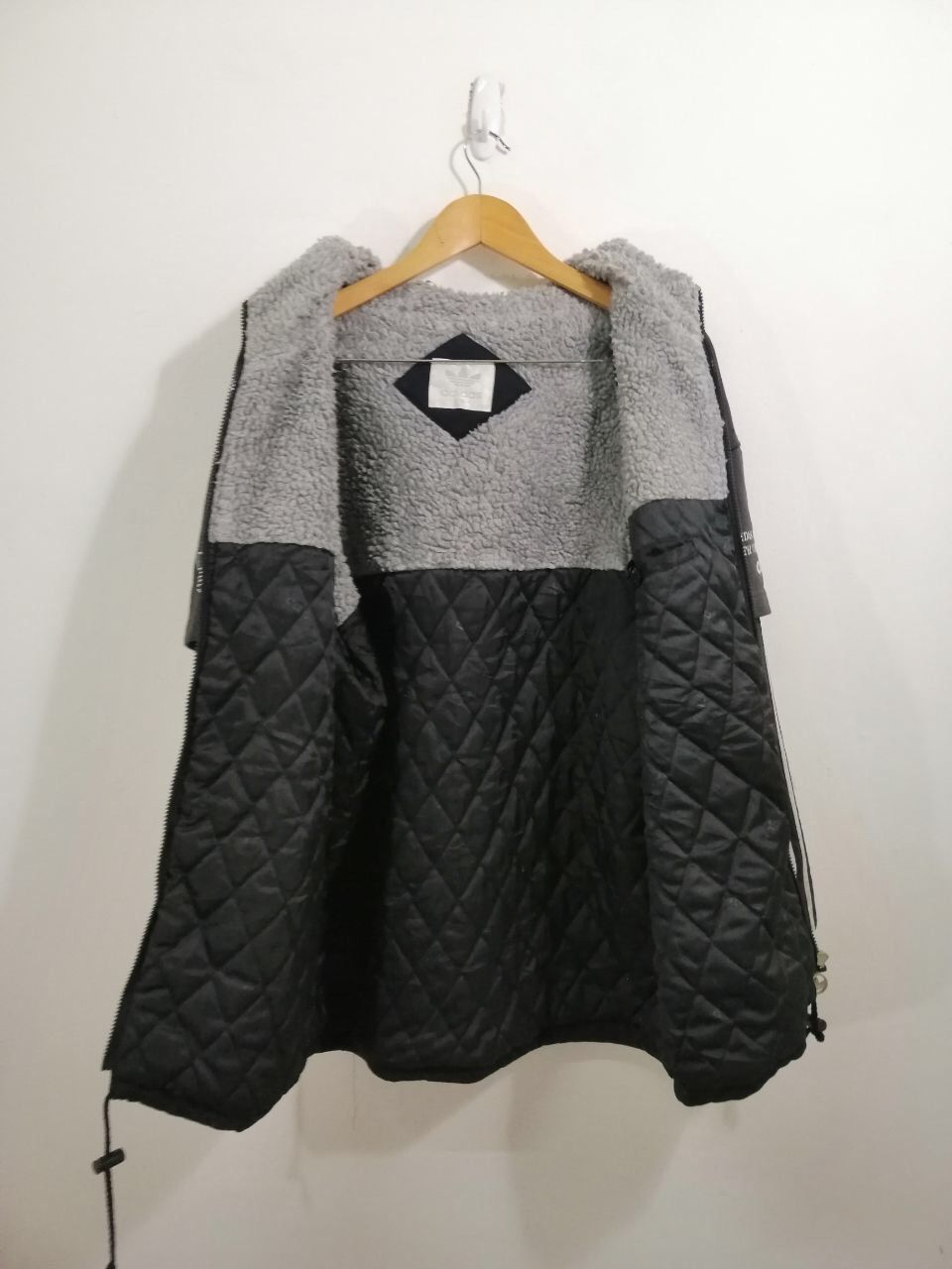 Adidas Vintage Adidas Hoodies Big Logo Design Black Gray Design Size US M / EU 48-50 / 2 - 6 Thumbnail