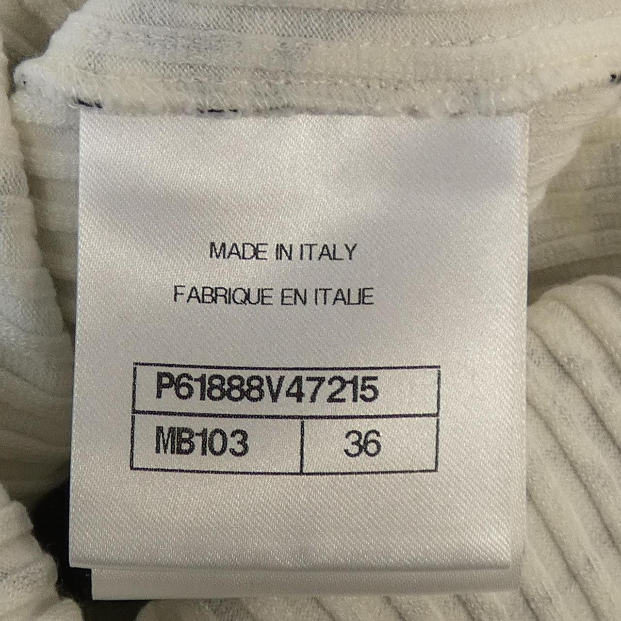 Chanel Chanel Chanel T Shirt Textile T-Shirts P61888V47215 DUTY FREE for USA Size ONE SIZE - 4 Thumbnail