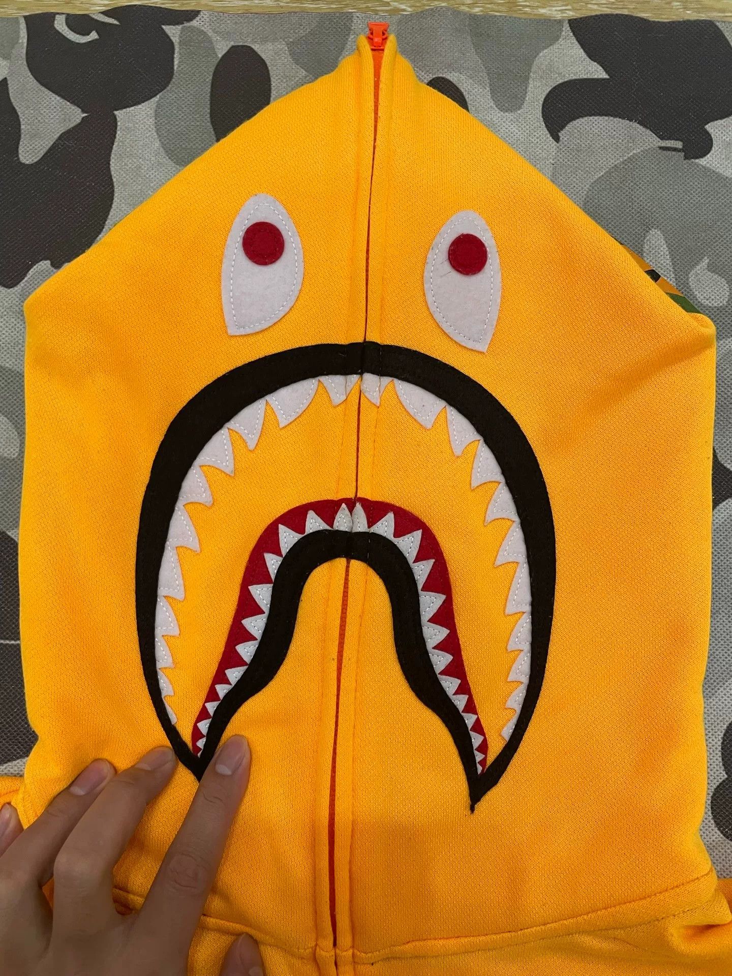 Bape Bape X Multi Shark Sweatshirt Pullover Size US XXL / EU 58 / 5 - 2 Thumbnail