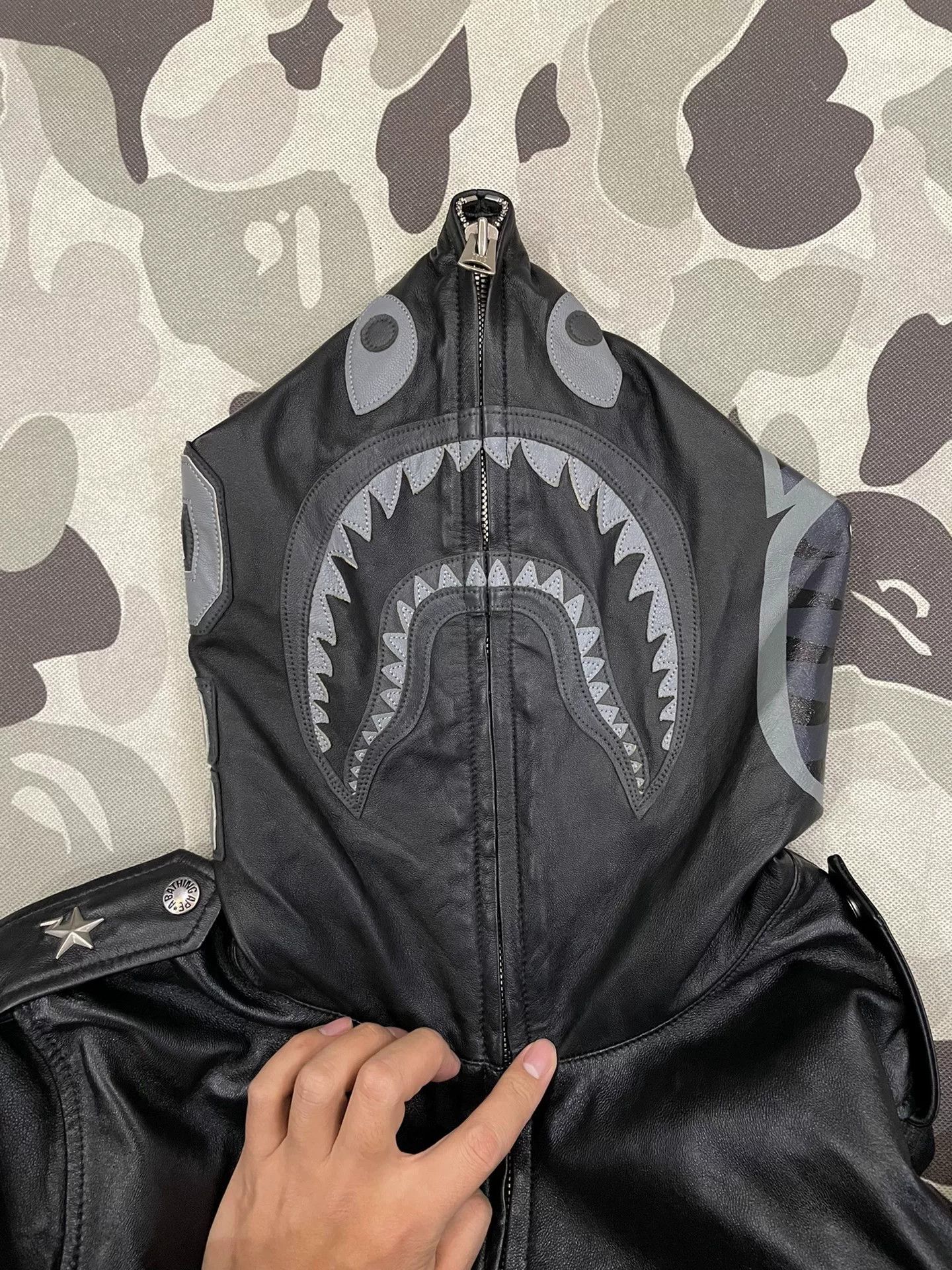 Bape Bape Shark Sweatshirt Pullover Size US M / EU 48-50 / 2 - 2 Thumbnail