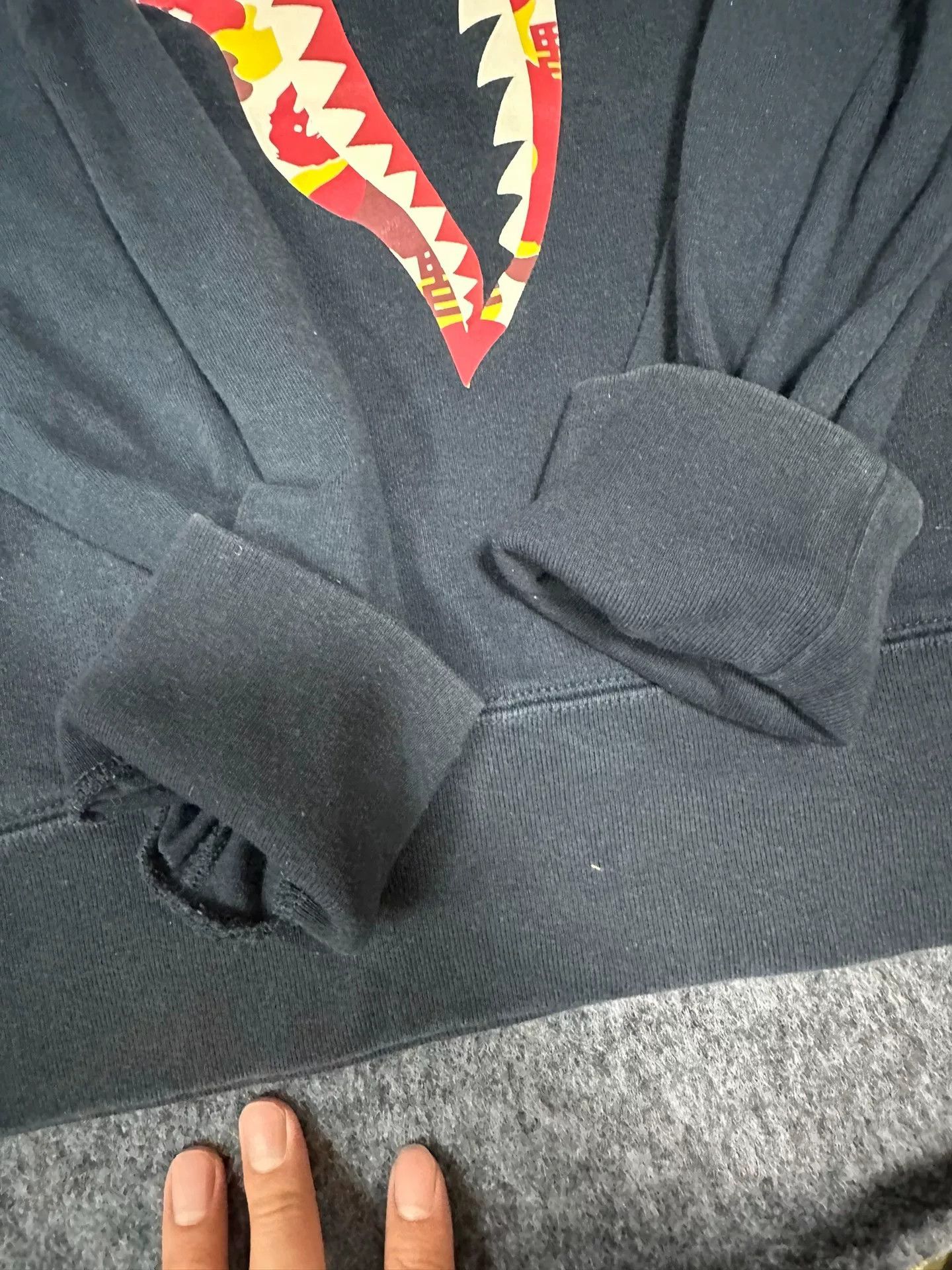 Bape Bape Multi Shark Sweatshirt Pullover Size US M / EU 48-50 / 2 - 3 Thumbnail