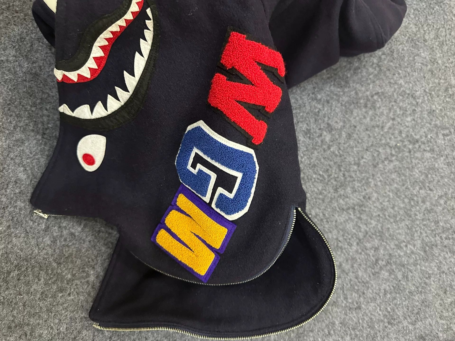 Bape Bape Multi Shark Sweatshirt Pullover Size US L / EU 52-54 / 3 - 7 Thumbnail