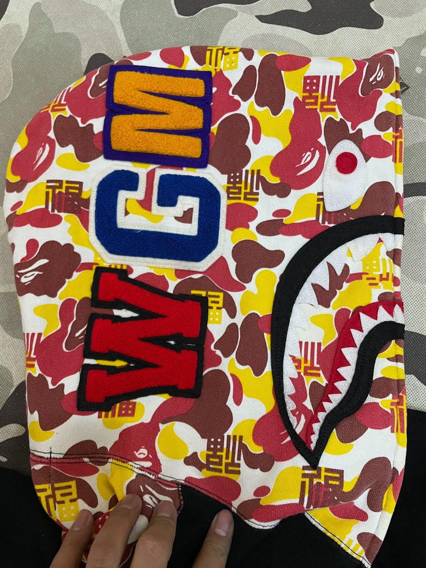 Bape Bape Shark Sweatshirt Pullover Size US L / EU 52-54 / 3 - 4 Thumbnail