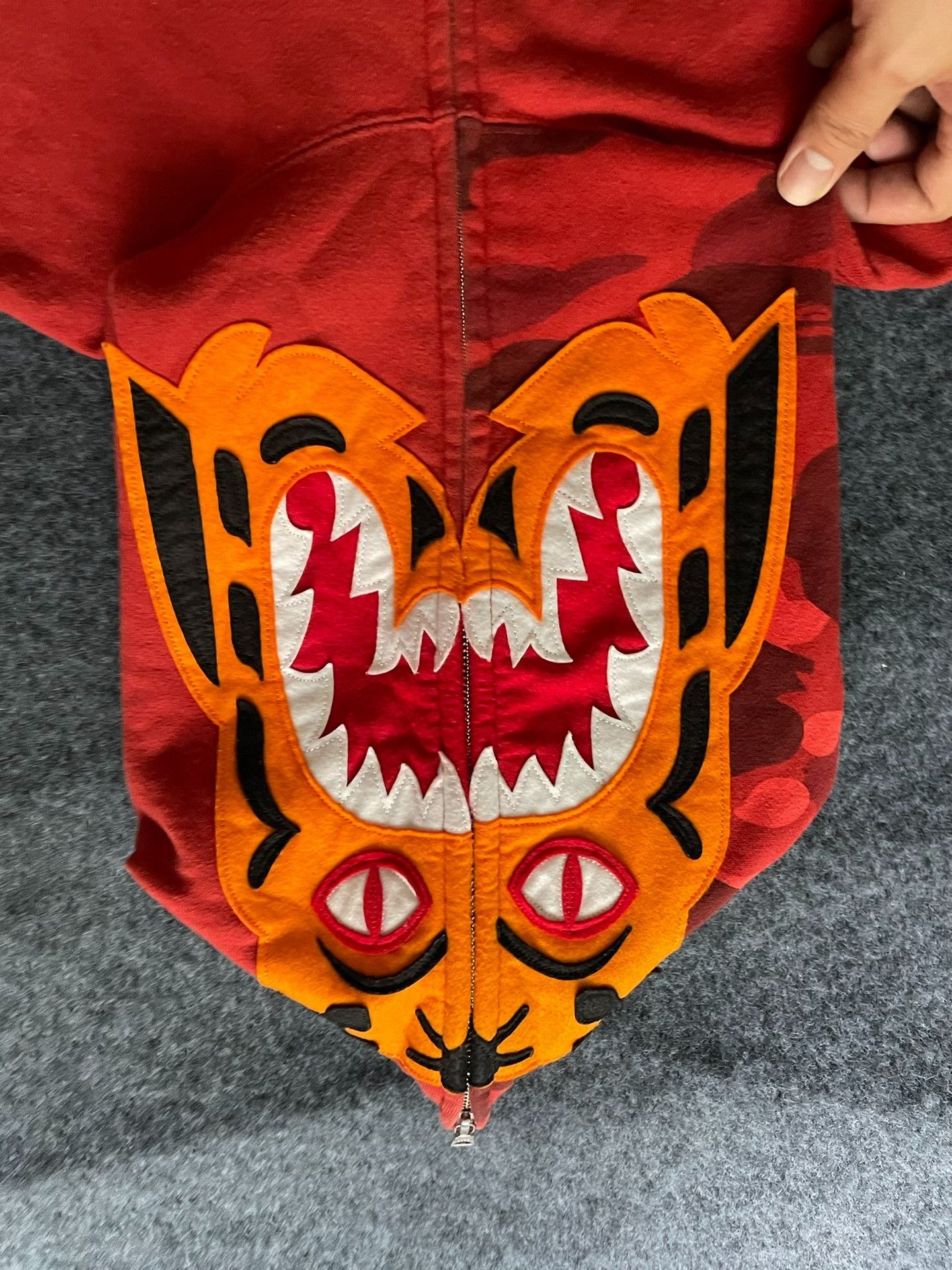 Bape Bape Multi Shark Sweatshirt Pullover Size US L / EU 52-54 / 3 - 3 Thumbnail