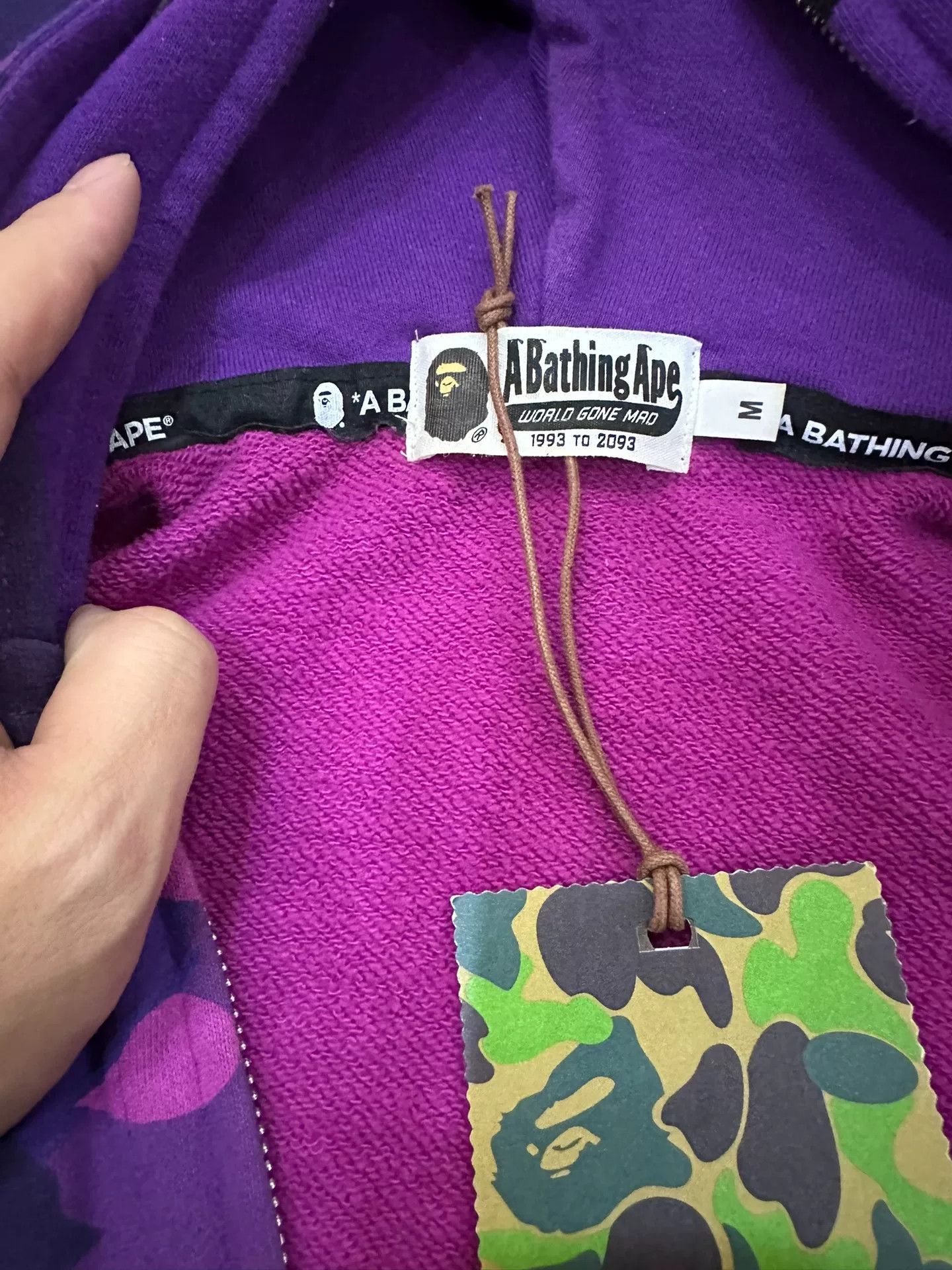 Bape Bape Multi Shark Sweatshirt Pullover Size US M / EU 48-50 / 2 - 5 Thumbnail