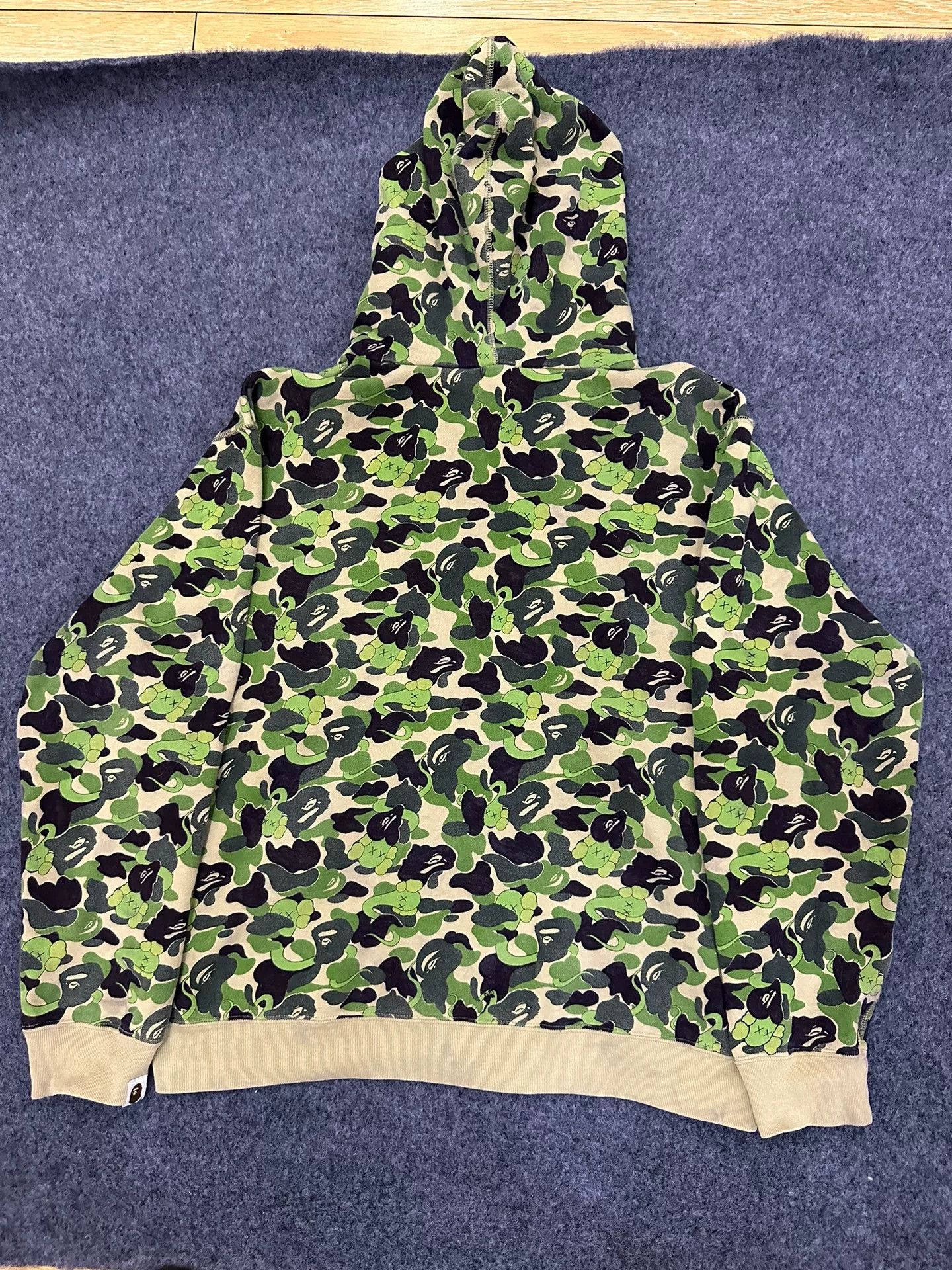 Bape Bape Kaw Multi Shark Sweatshirt Size US M / EU 48-50 / 2 - 2 Thumbnail