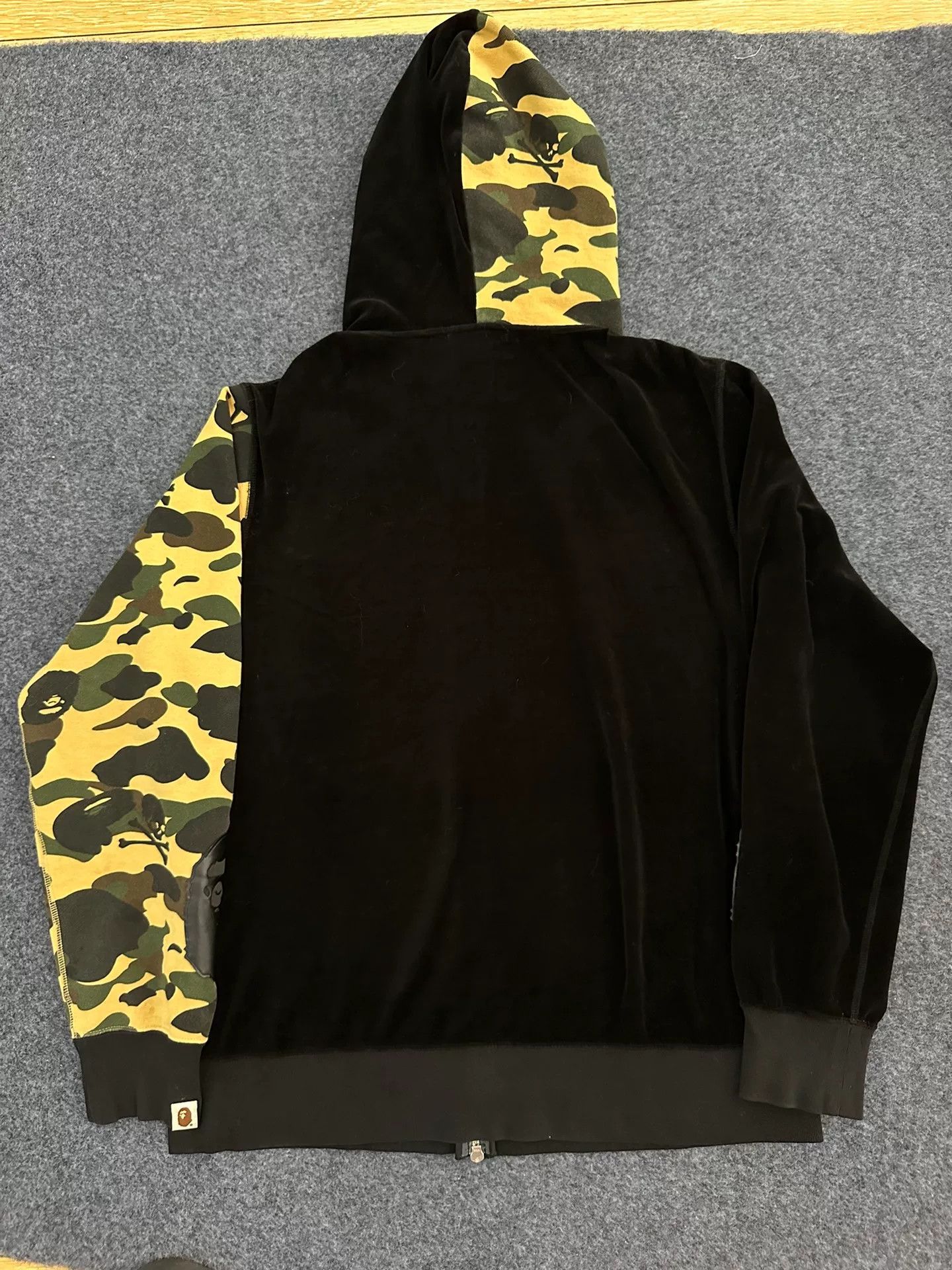 Bape × Mastermind Japan Bape J Multi Shark Sweatshirt Pullover Size US XXL / EU 58 / 5 - 2 Thumbnail