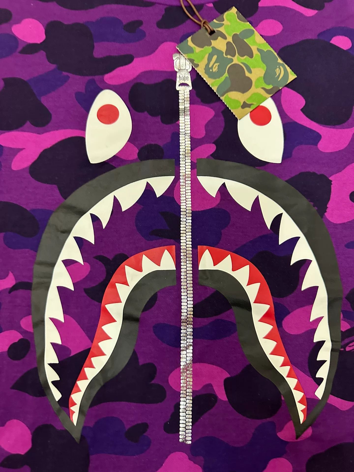 Bape Bape T Multi Shark T-Shirt Casual Size US XL / EU 56 / 4 - 3 Thumbnail