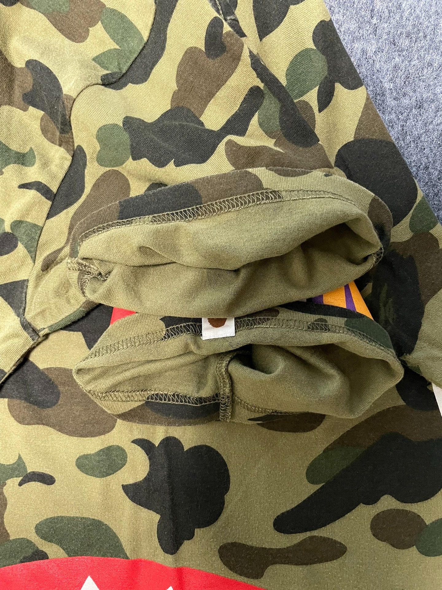 Bape Bape T Multi Shark T-Shirt Casual Size US M / EU 48-50 / 2 - 4 Thumbnail