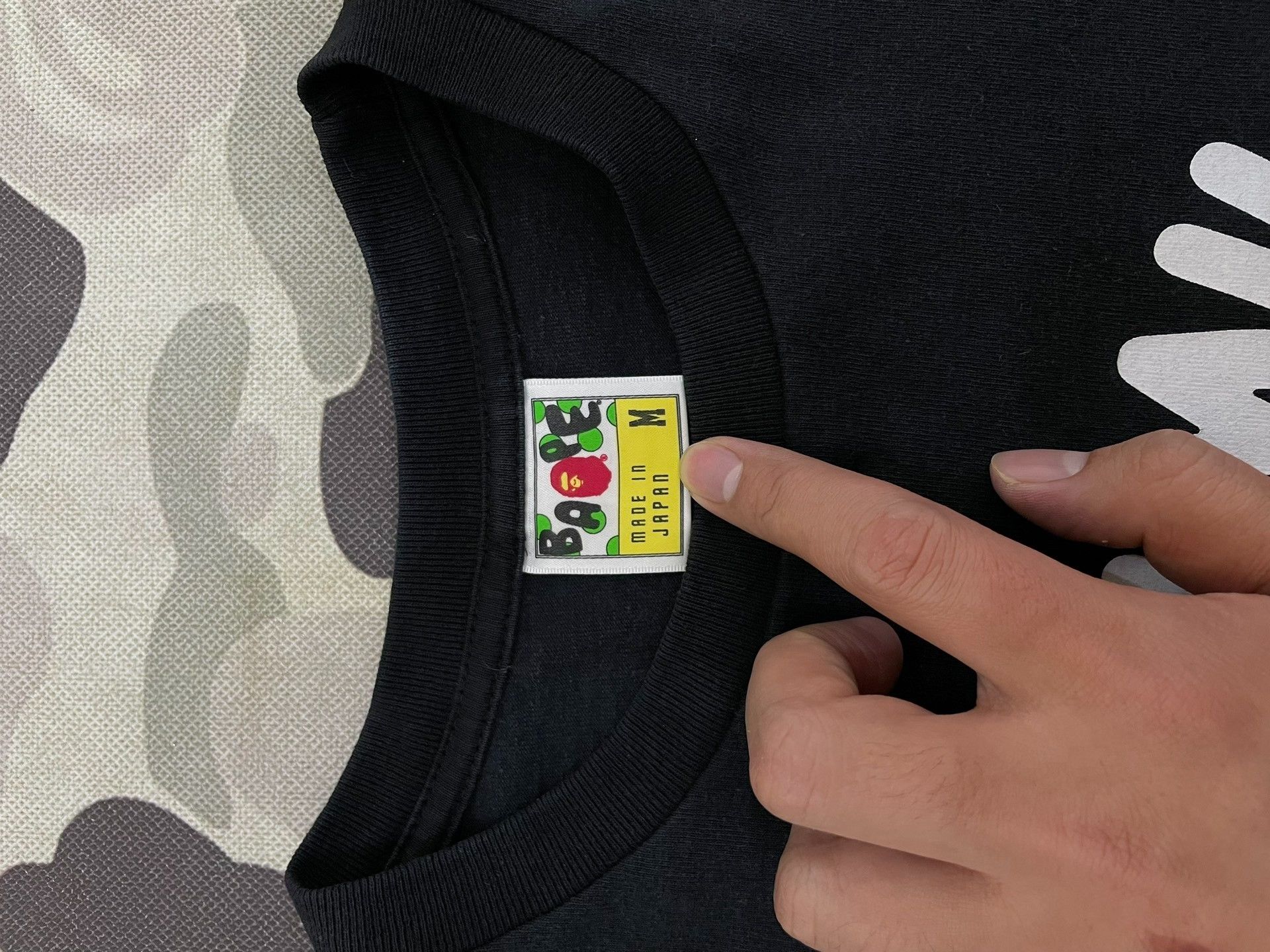 Bape Bape I O Multi Shark T-Shirt Casual Size US M / EU 48-50 / 2 - 3 Thumbnail