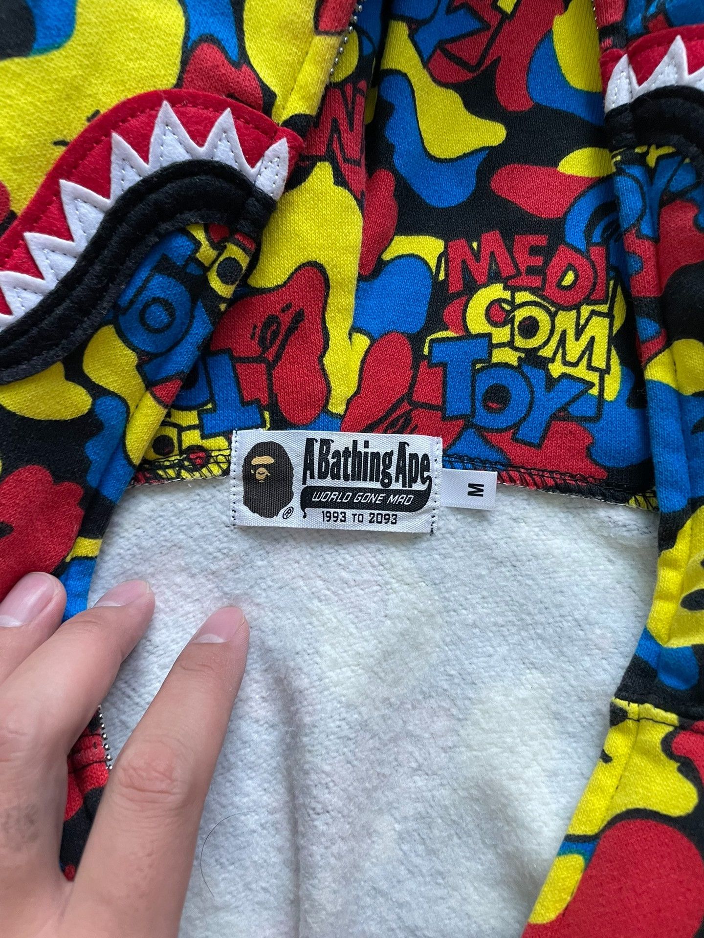 Bape Bape Multi Shark Sweatshirt Pullover Size US M / EU 48-50 / 2 - 8 Thumbnail