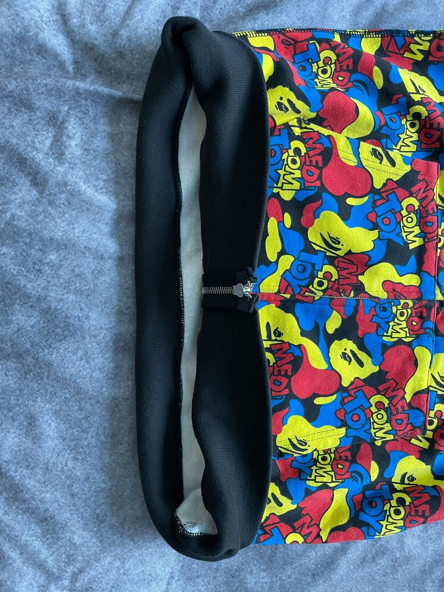 Bape Bape Multi Shark Sweatshirt Pullover Size US M / EU 48-50 / 2 - 4 Thumbnail