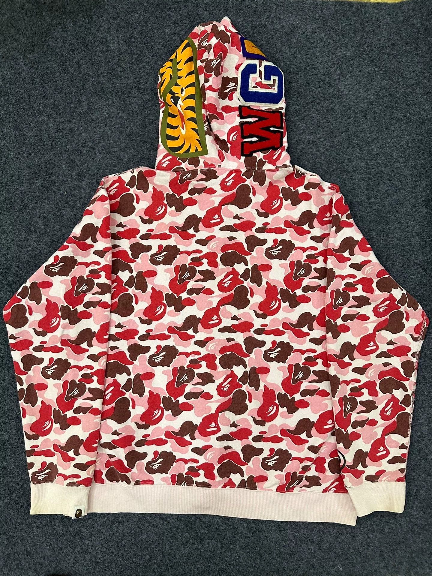 Bape Bape Multi Shark Sweatshirt Pullover Size US L / EU 52-54 / 3 - 2 Thumbnail