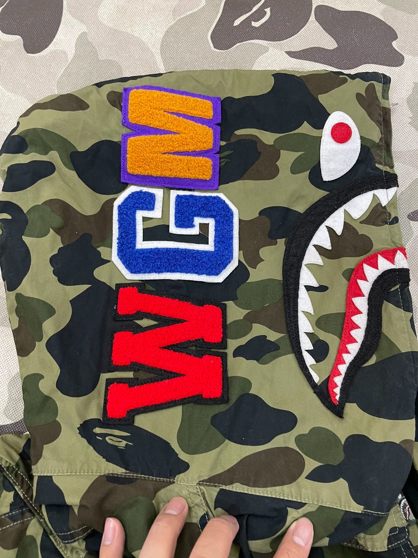 Bape Bape X Green Shark Sweatshirt Pullover Size US XXL / EU 58 / 5 - 3 Thumbnail