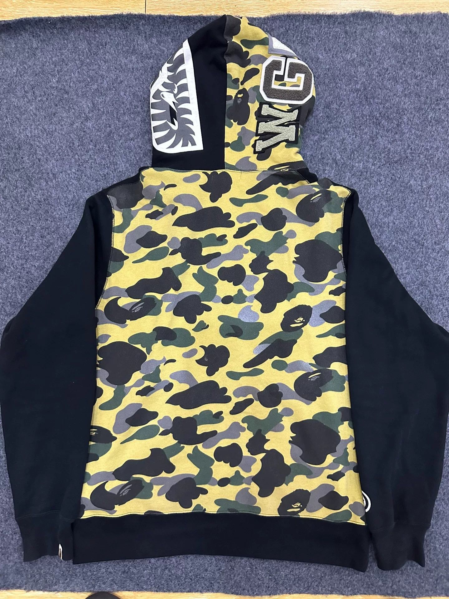 Bape Bape X Multi Shark Sweatshirt Pullover Size US XXL / EU 58 / 5 - 2 Thumbnail