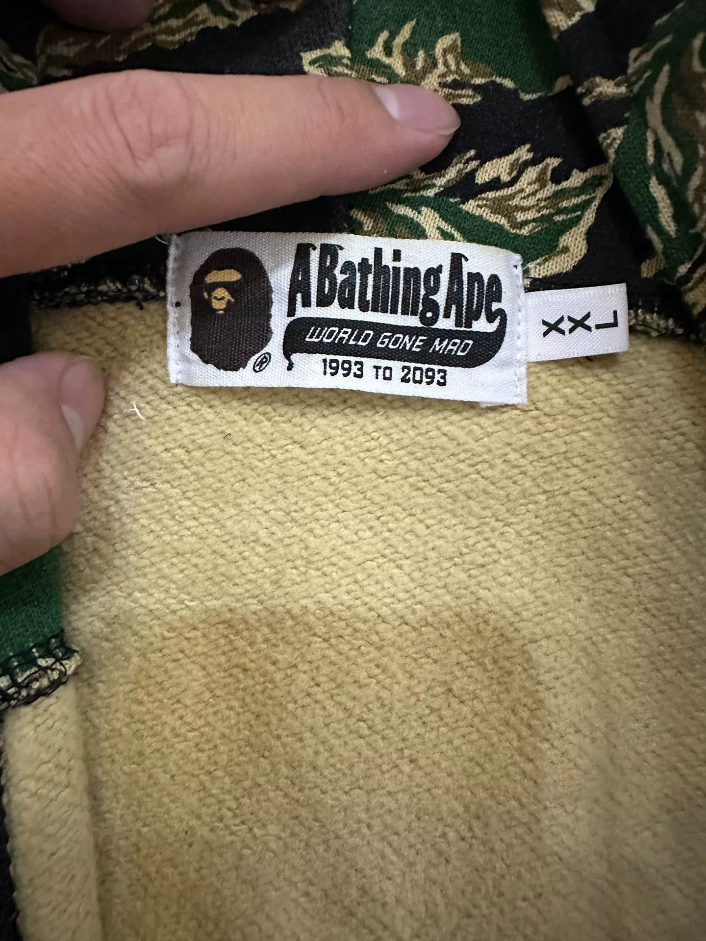 Bape Bape X Multi Shark Sweatshirt Pullover Size US XXL / EU 58 / 5 - 4 Thumbnail
