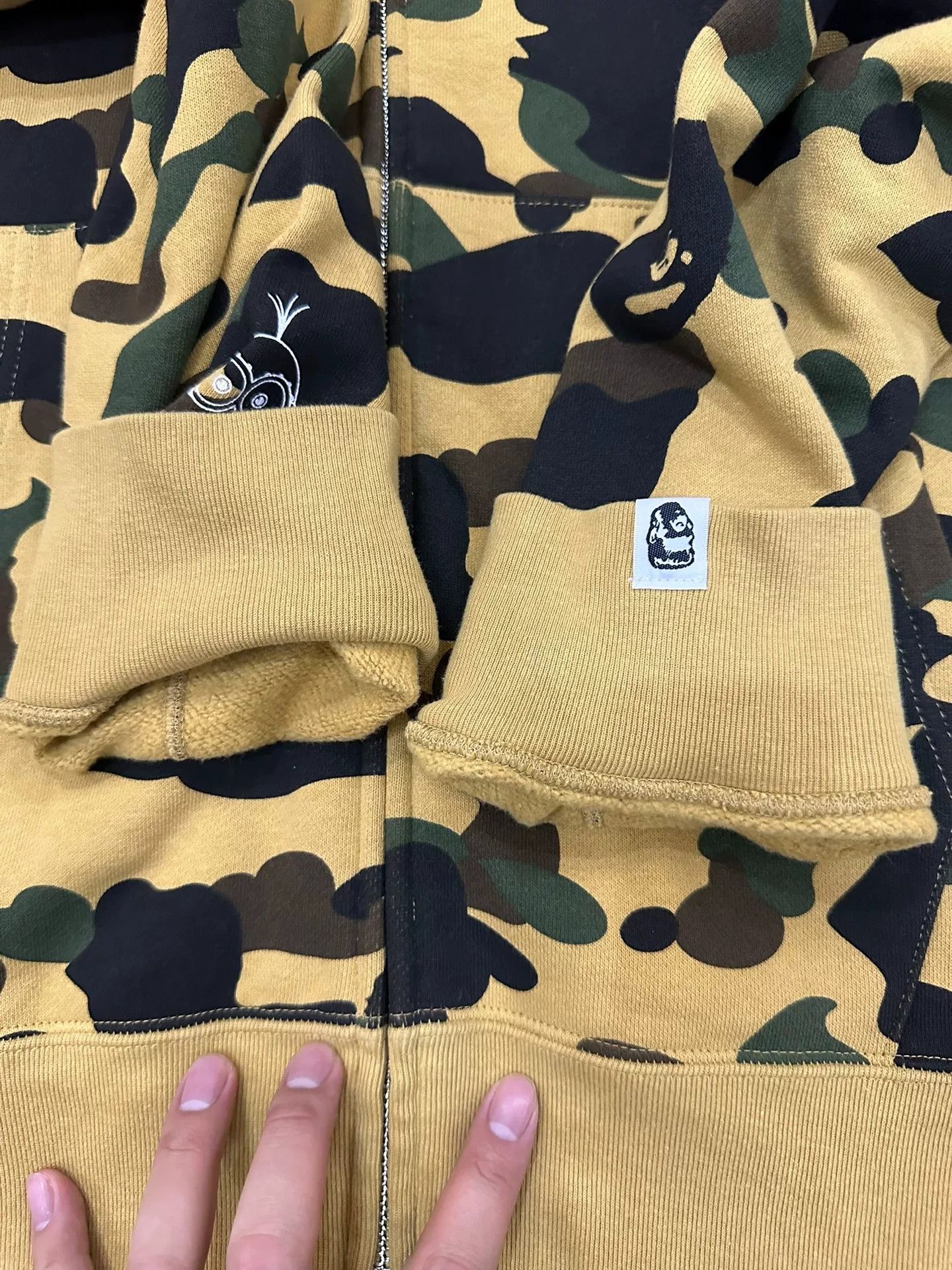 Bape Bape Multi Shark Sweatshirt Pullover Size US XL / EU 56 / 4 - 5 Thumbnail