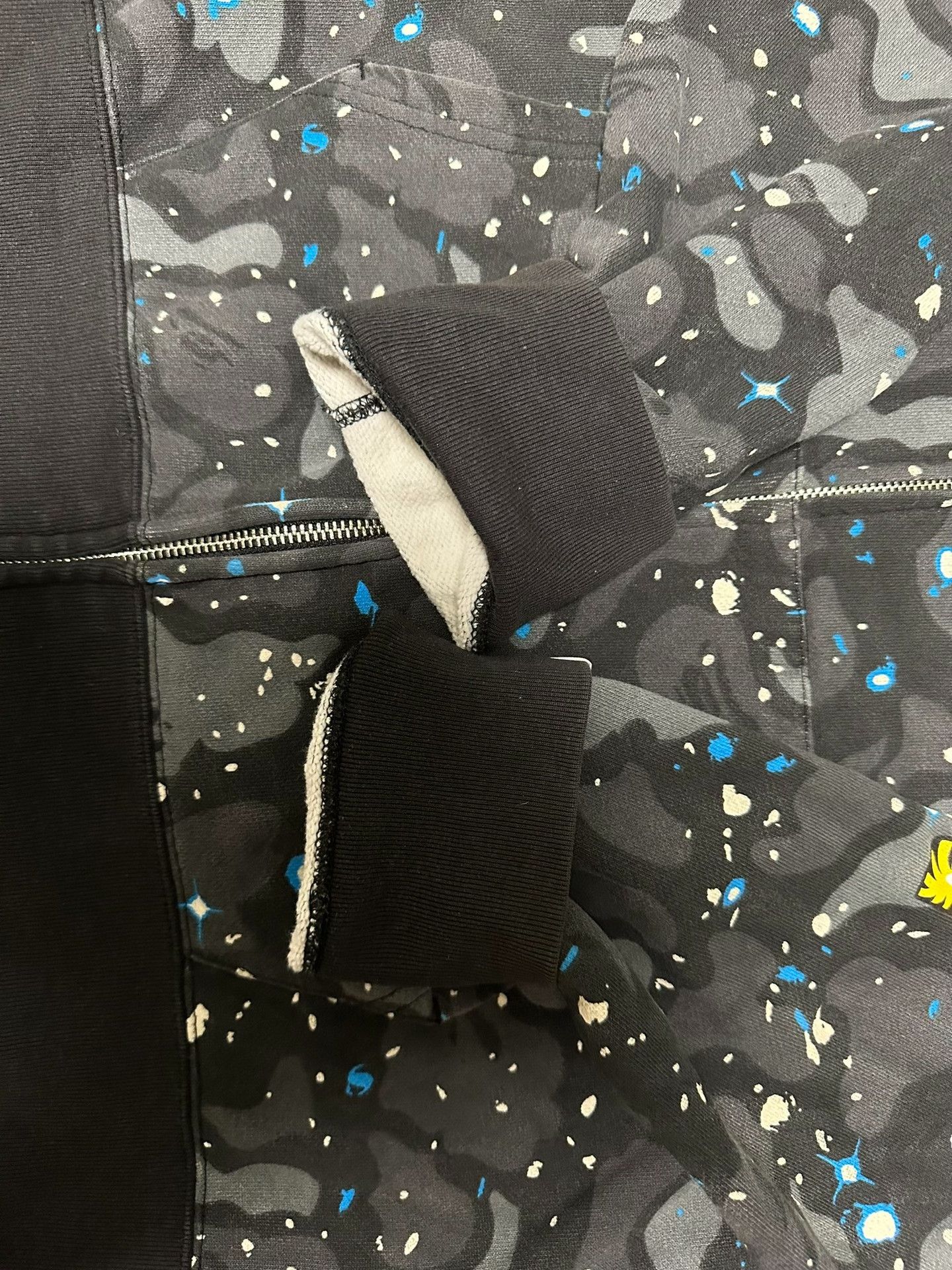 Bape Bape Multi Shark Sweatshirt Pullover Size US M / EU 48-50 / 2 - 4 Thumbnail
