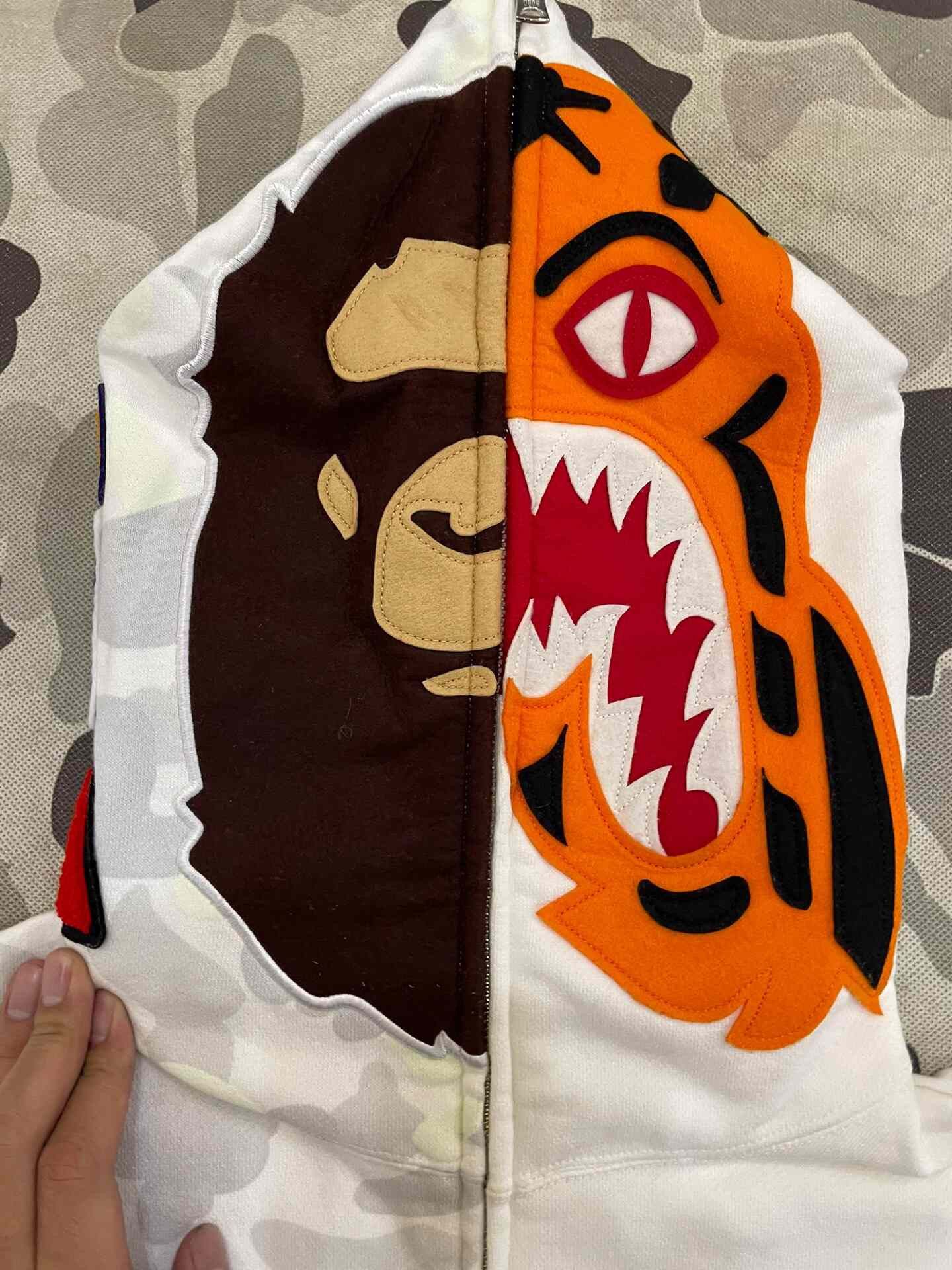 Bape Bape Multi Shark Sweatshirt Pullover Size US M / EU 48-50 / 2 - 2 Thumbnail