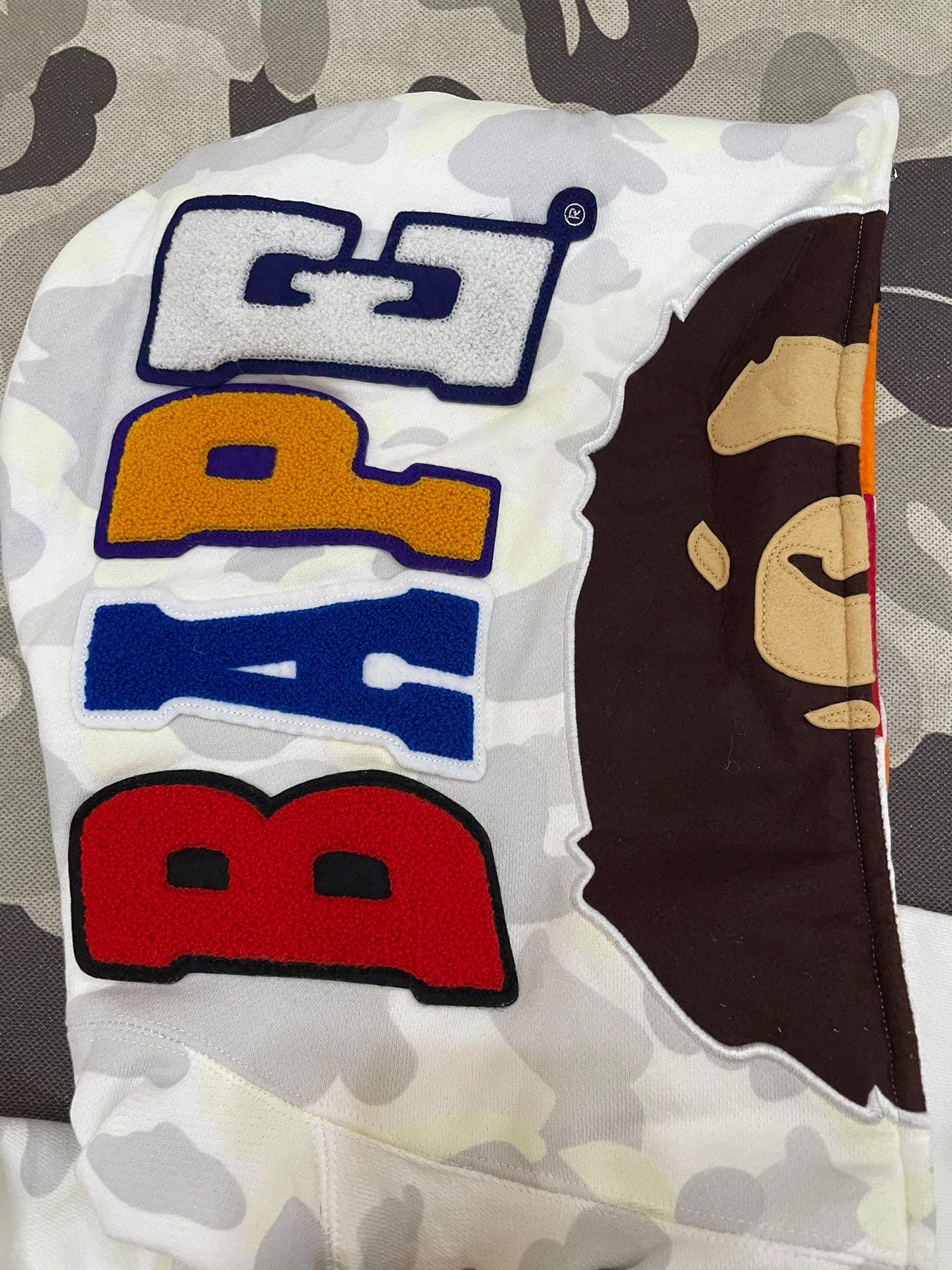 Bape Bape Multi Shark Sweatshirt Pullover Size US M / EU 48-50 / 2 - 3 Thumbnail