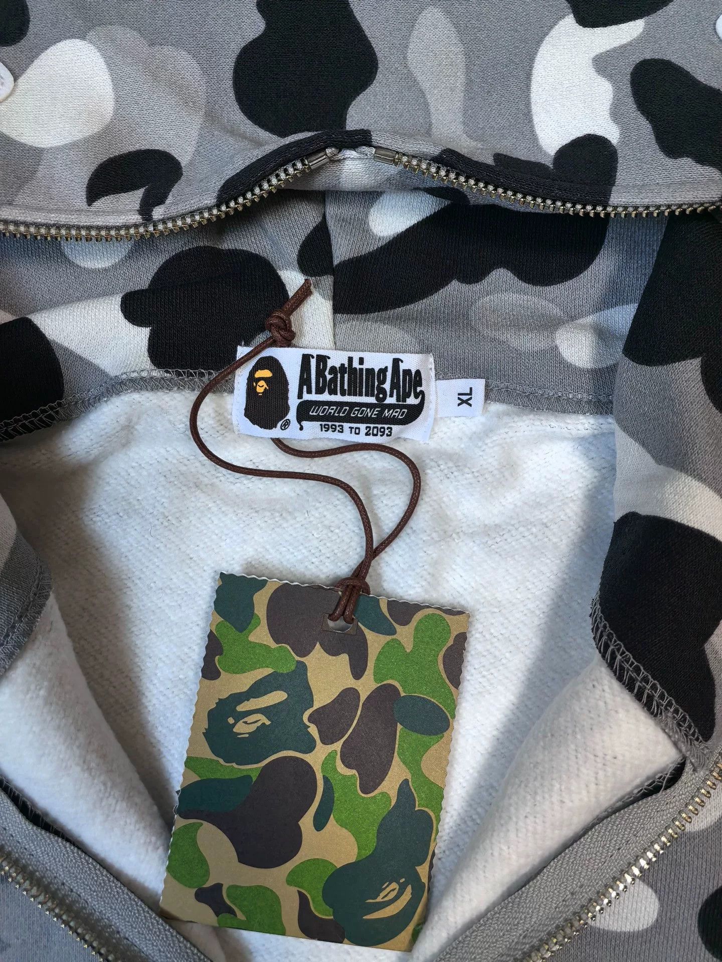 Bape Bape Nf Multi Shark Sweatshirt Size US XL / EU 56 / 4 - 3 Thumbnail