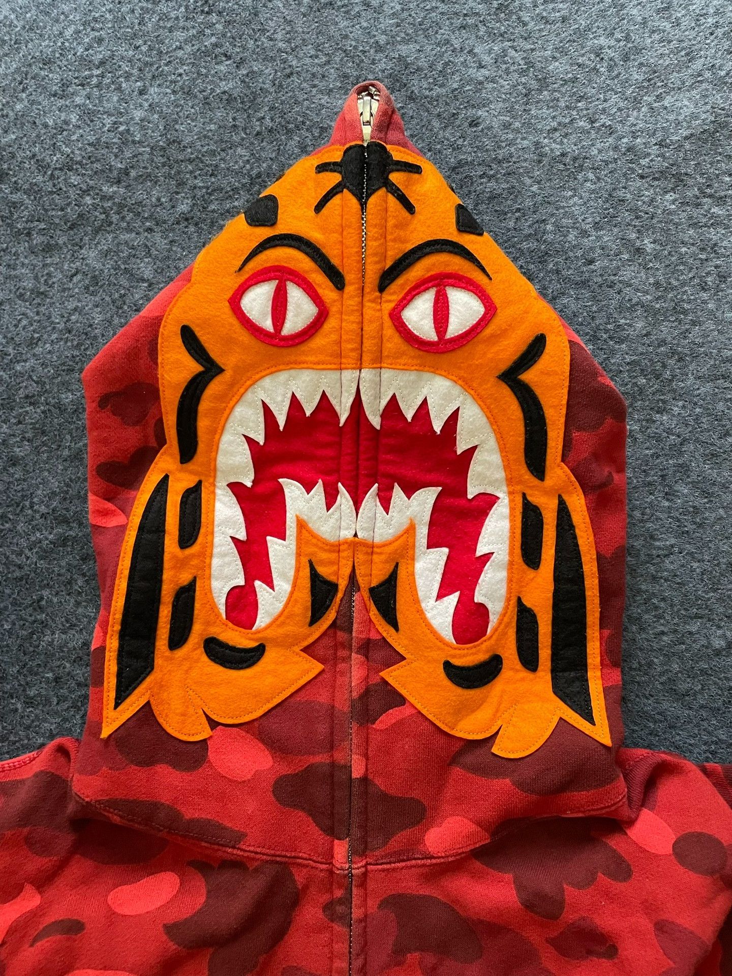 Bape Bape Multi Shark Sweatshirt Pullover Size US M / EU 48-50 / 2 - 5 Thumbnail