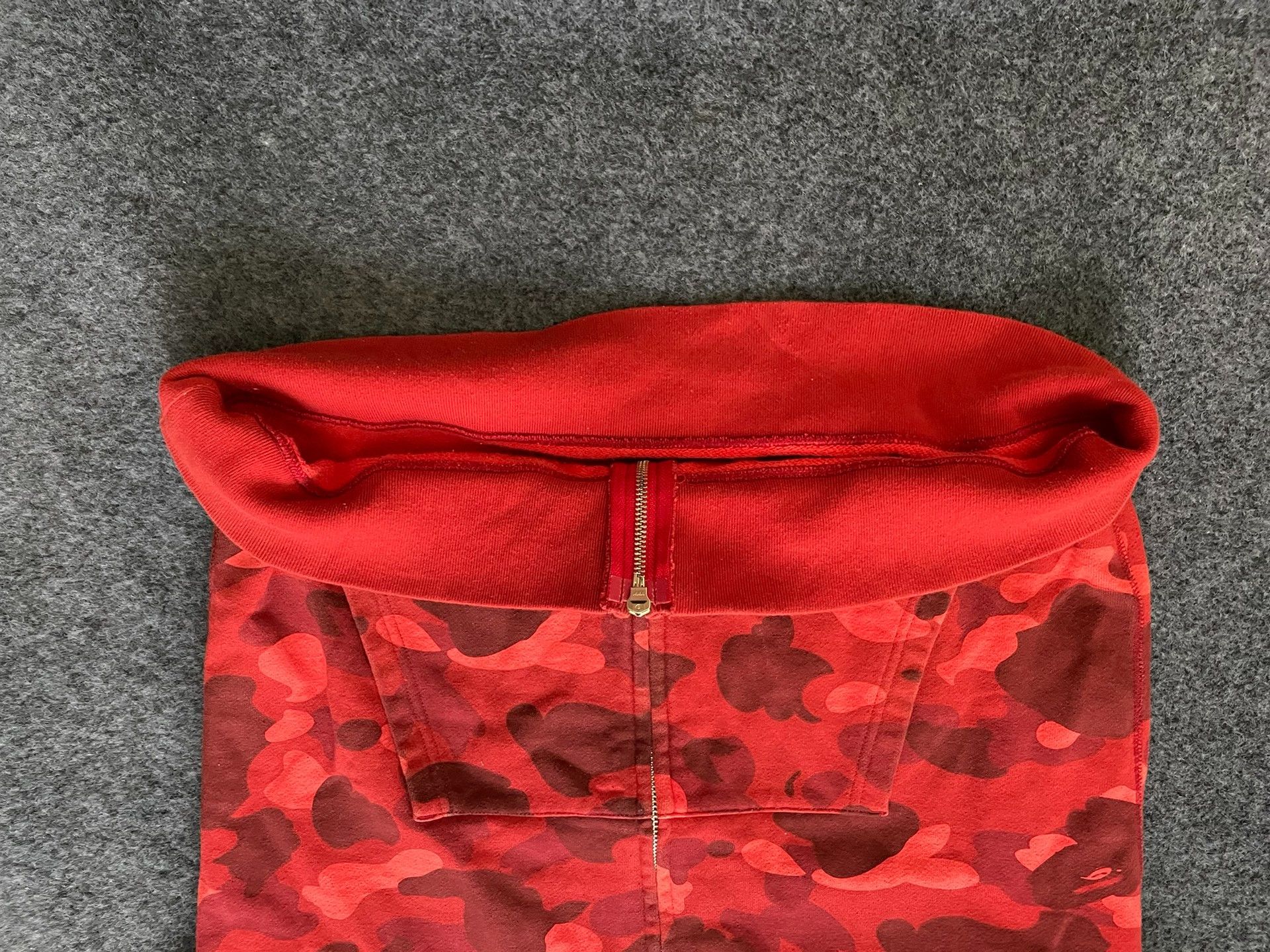 Bape Bape Multi Shark Sweatshirt Pullover Size US M / EU 48-50 / 2 - 4 Thumbnail