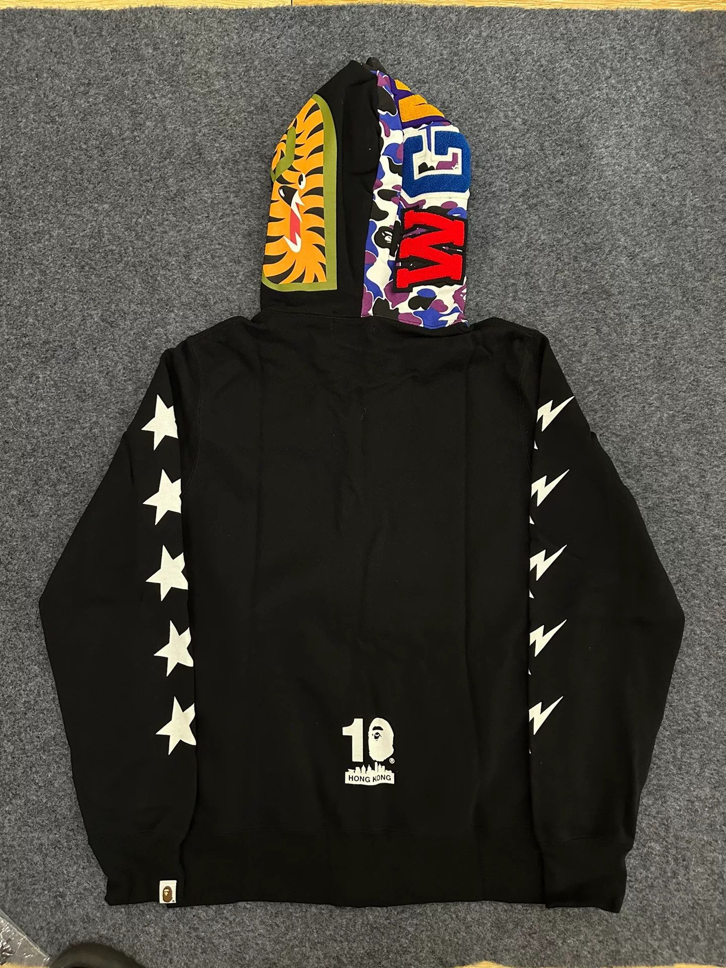 Bape Bape Ta Multi Shark Sweatshirt Size US L / EU 52-54 / 3 - 2 Thumbnail