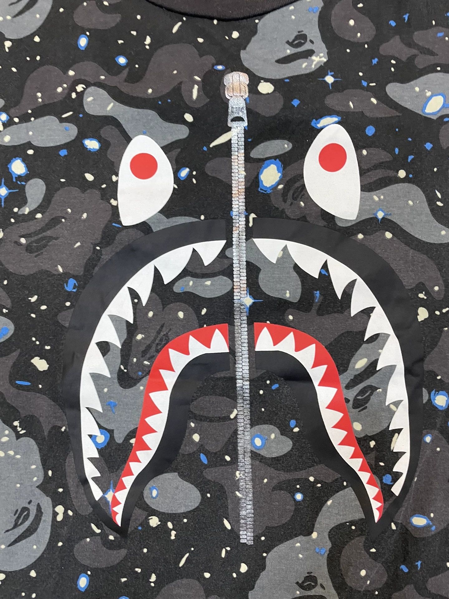 Bape Bape T Shark T-Shirt Casual Short Sleeve Size US XXL / EU 58 / 5 - 2 Thumbnail