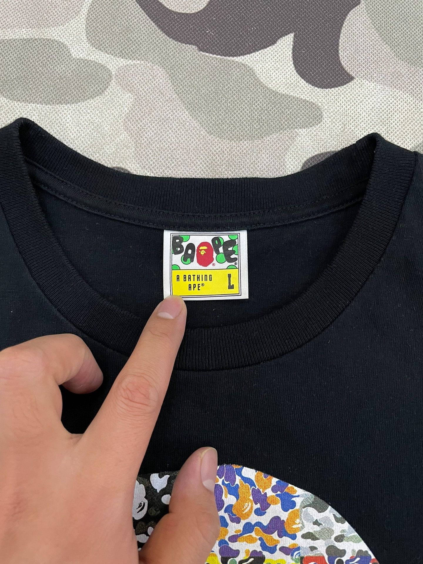 Bape Bape T Multi Shark T-Shirt Casual Size US L / EU 52-54 / 3 - 4 Thumbnail